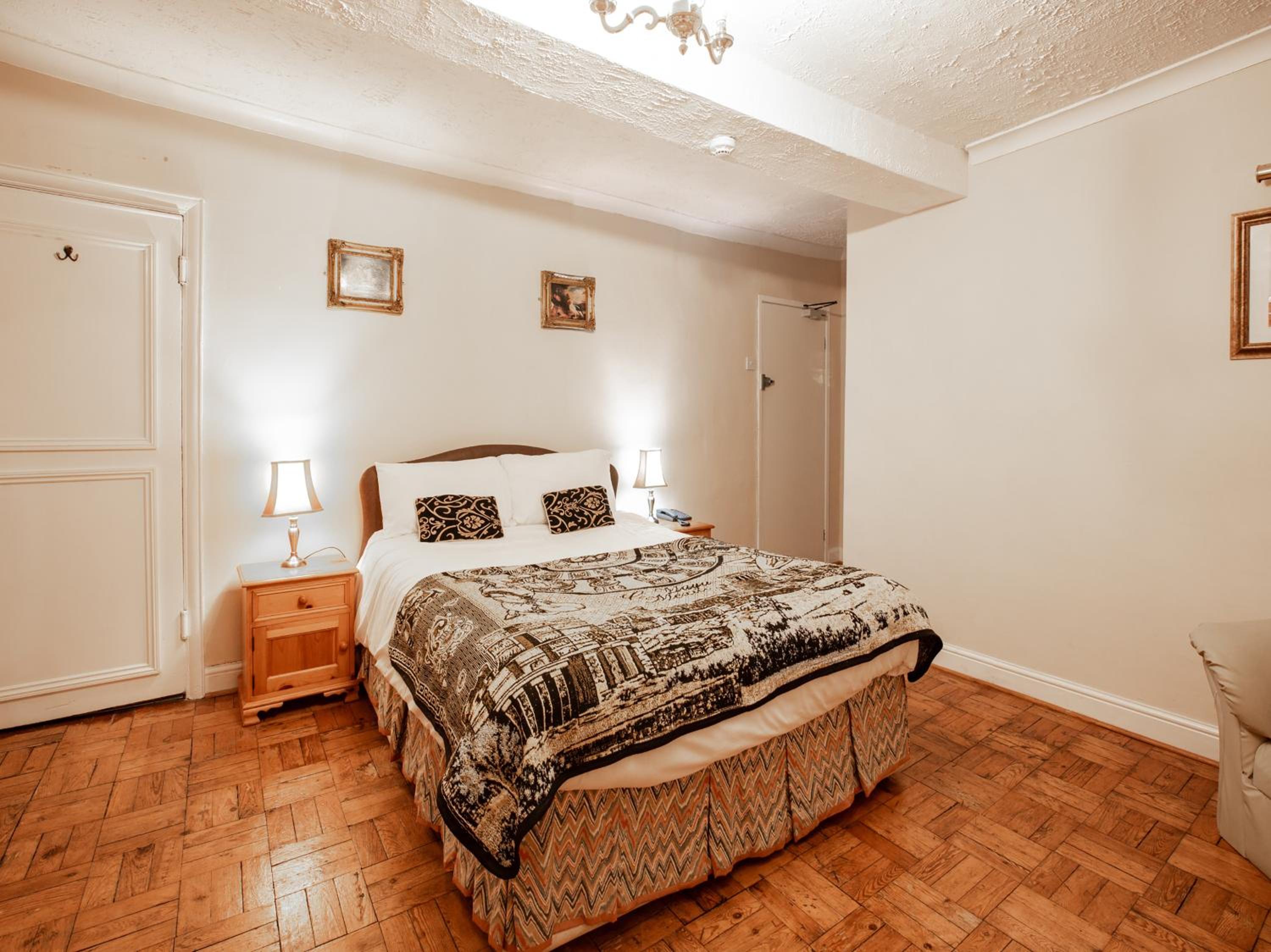 Superior Double Room - Photo 2