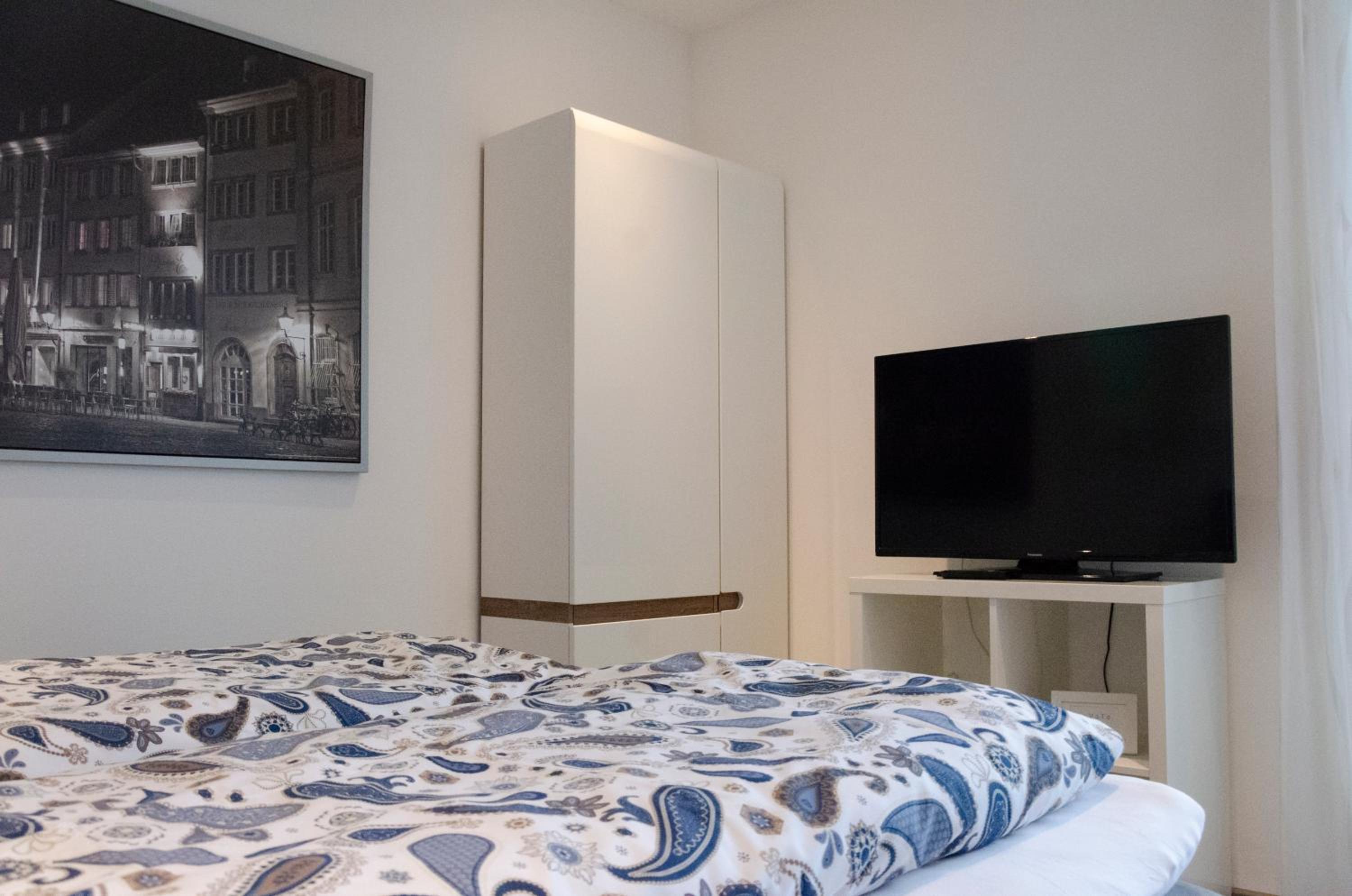 Studio - Ground Floor with Terrace