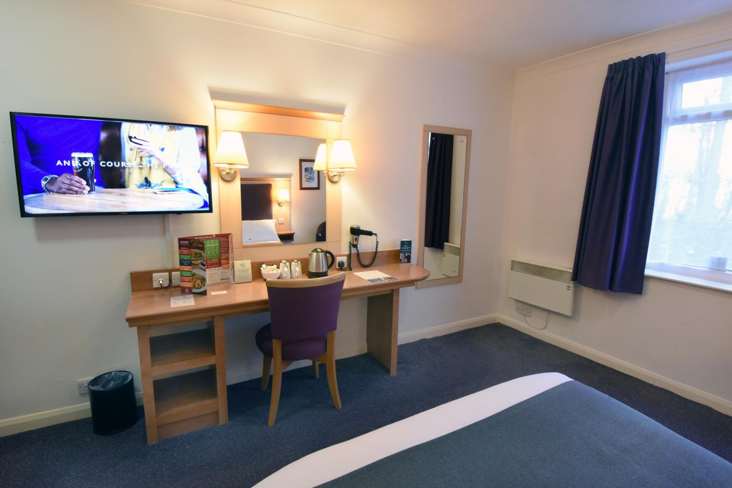Standard Twin Room photo 2