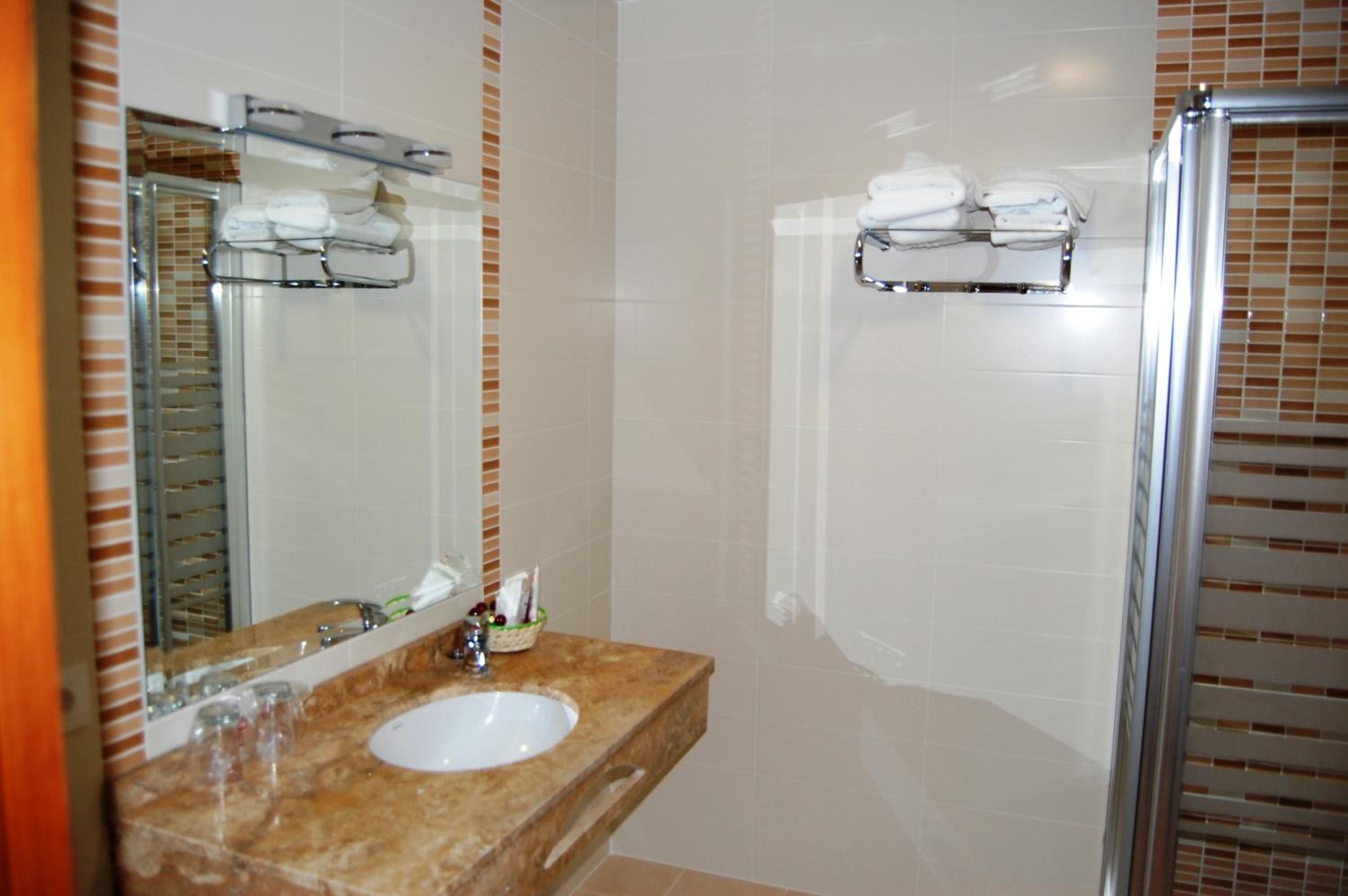 Superior Twin Room photo 3