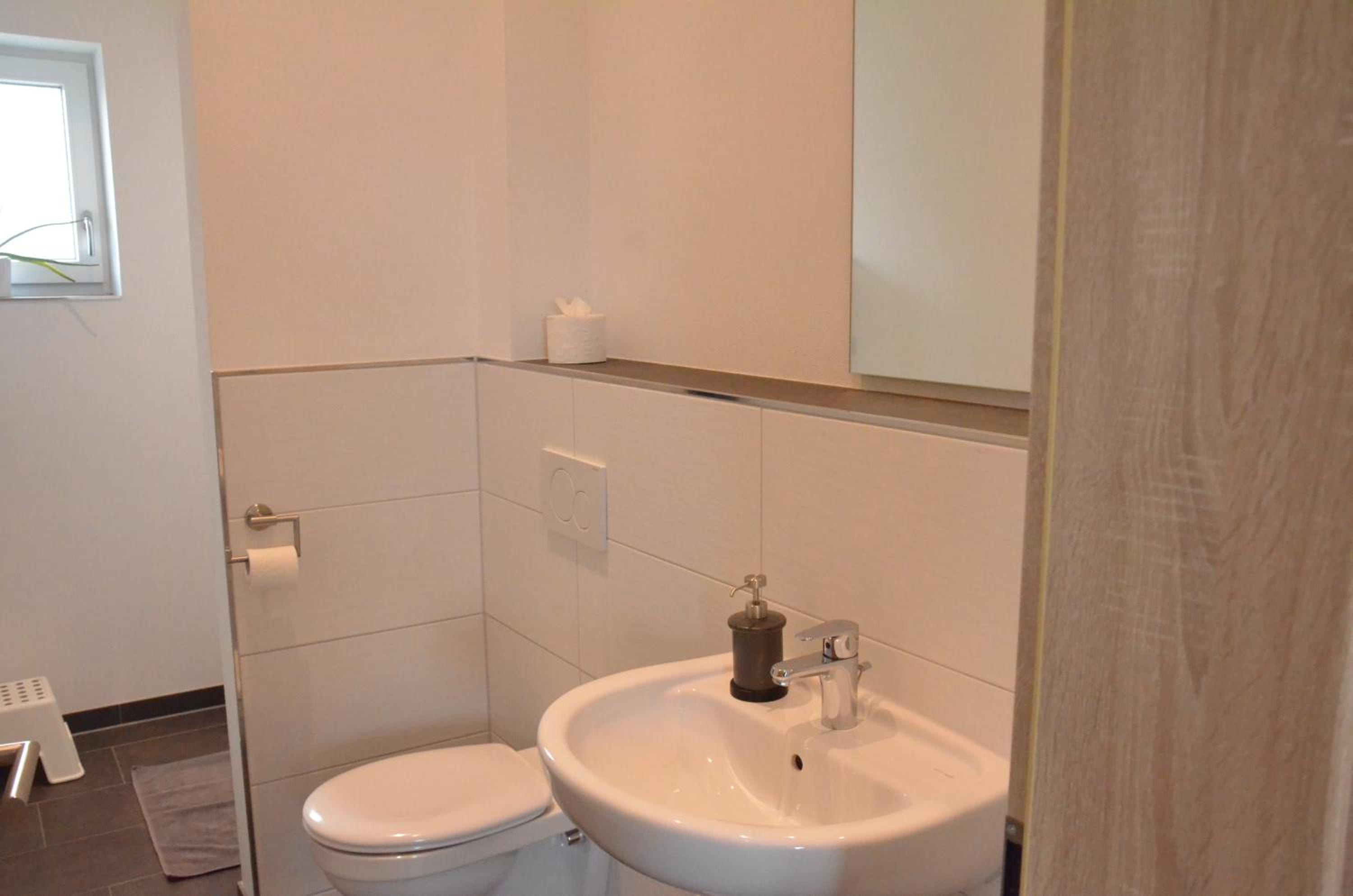One Bedroom Apartment with Balcony - Right  photo 2