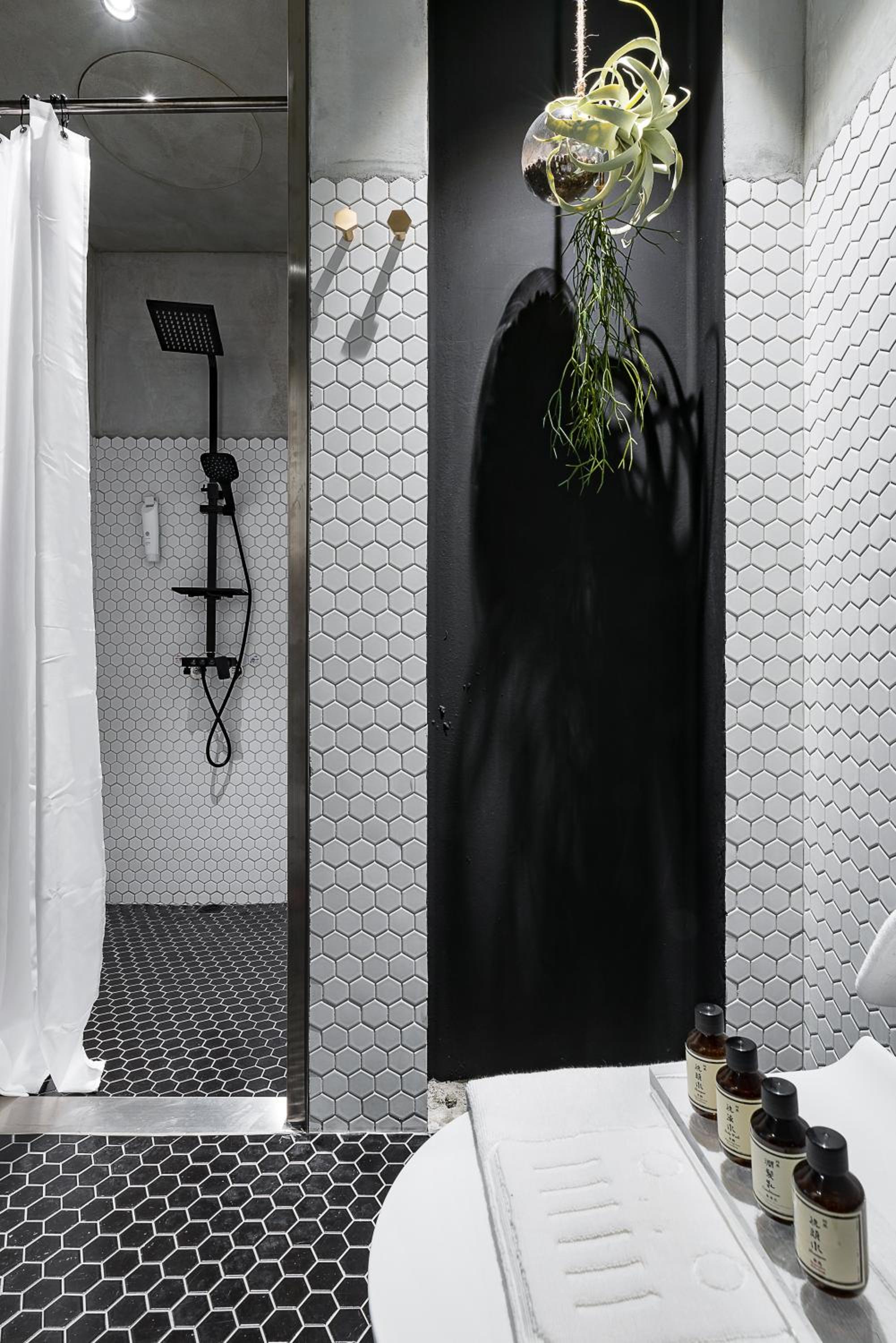 Quadruple Room - Photo 10