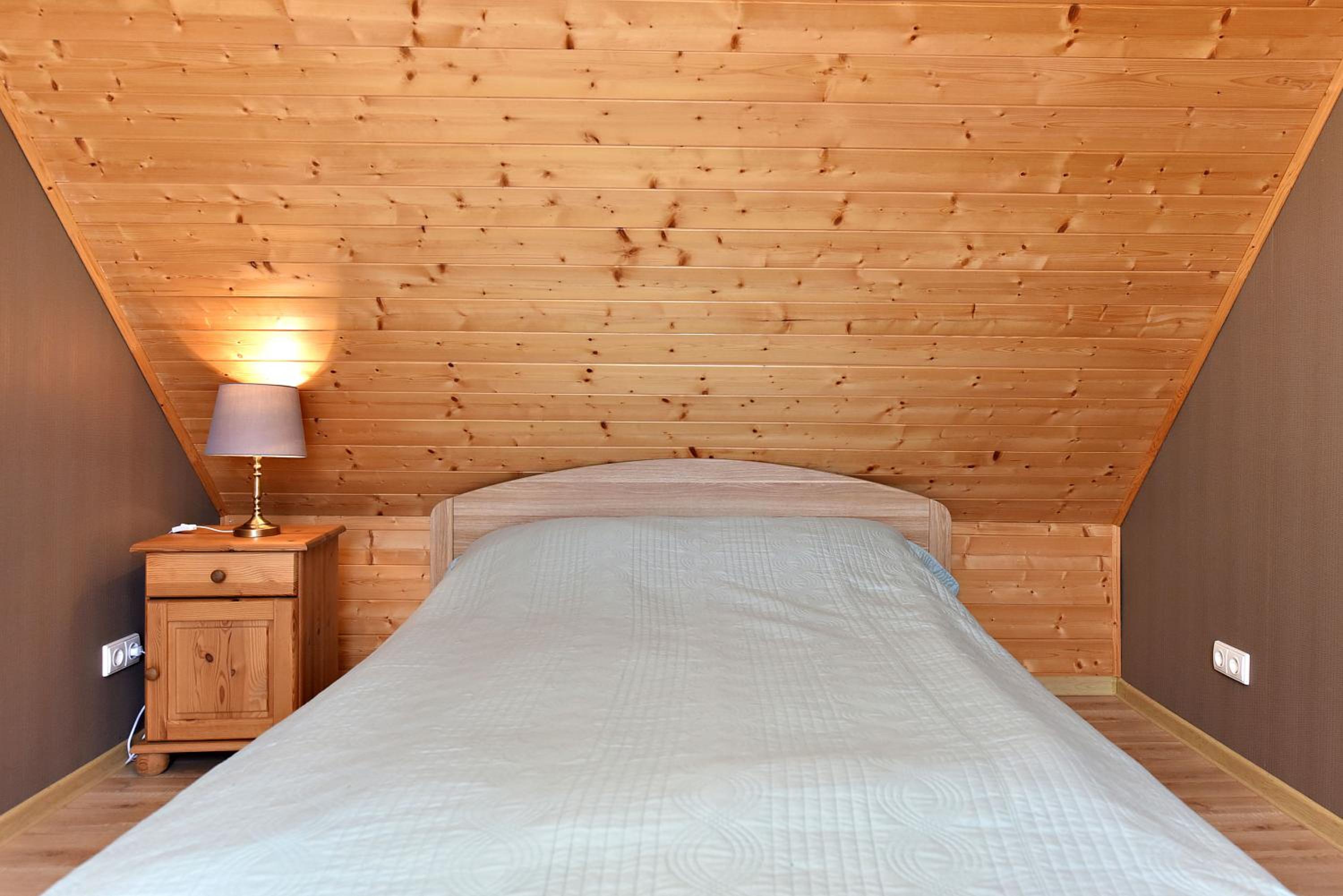 Two-Bedroom Cottage - Photo 16