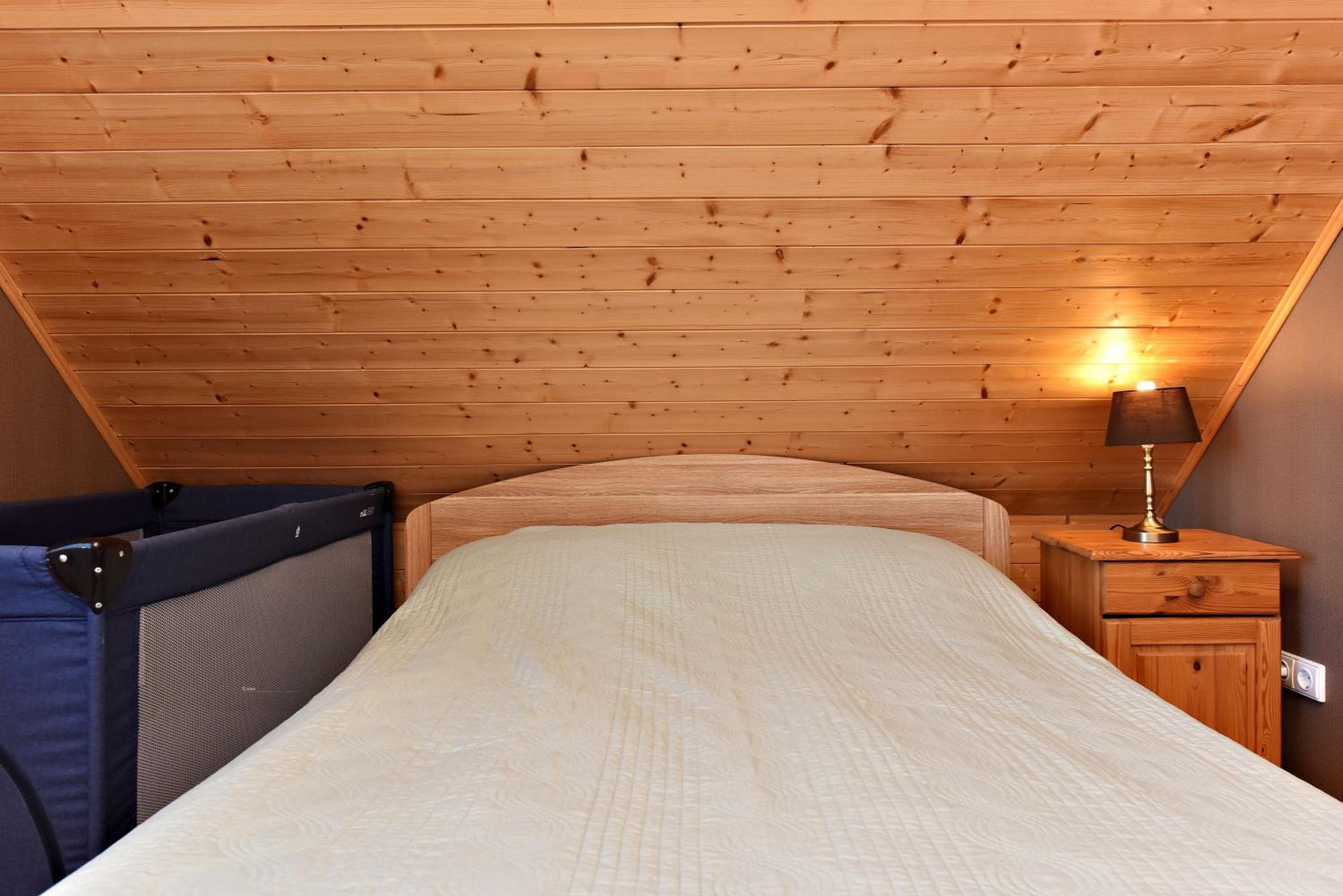 Two-Bedroom Cottage - Photo 4