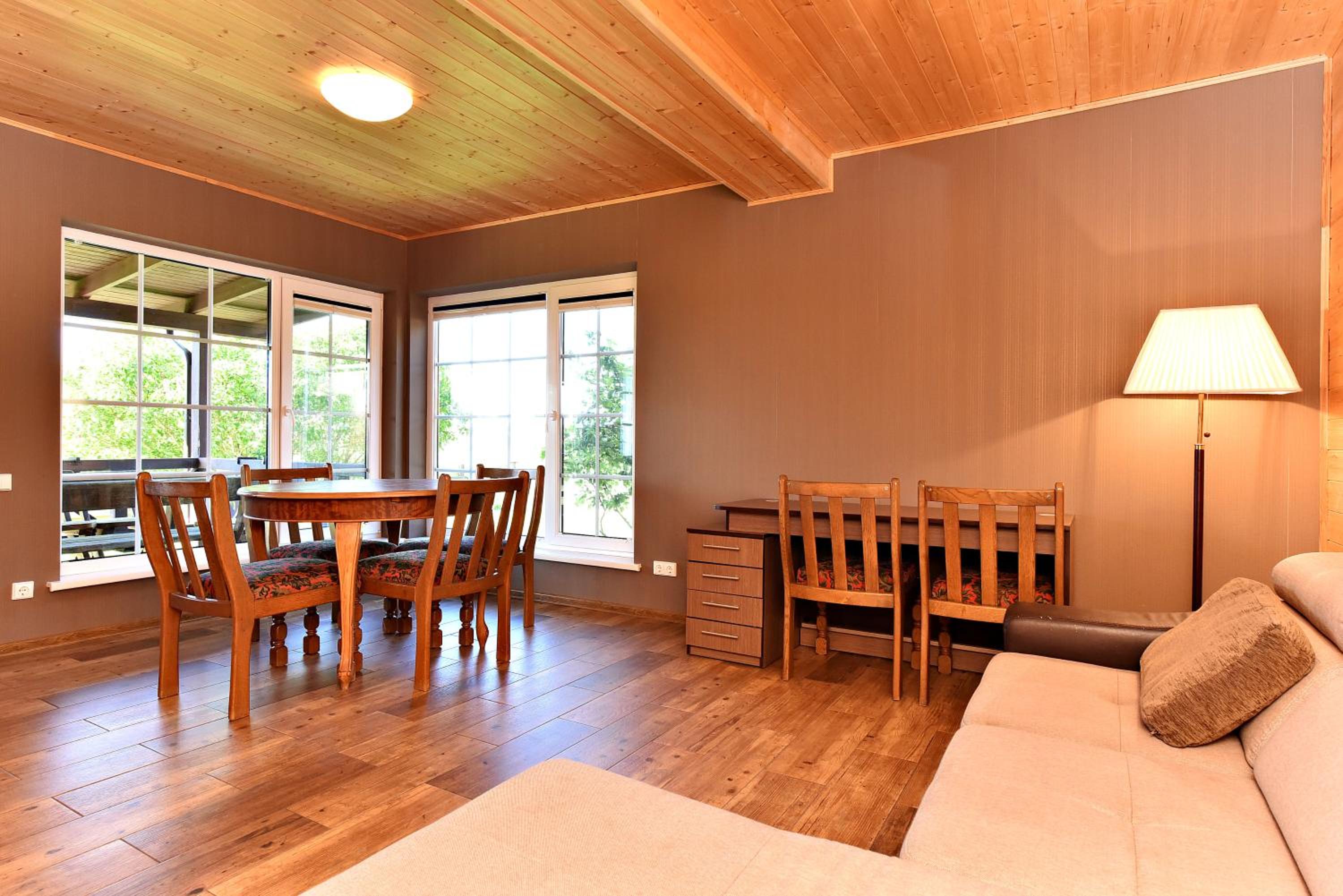 Two-Bedroom Cottage - Photo 8