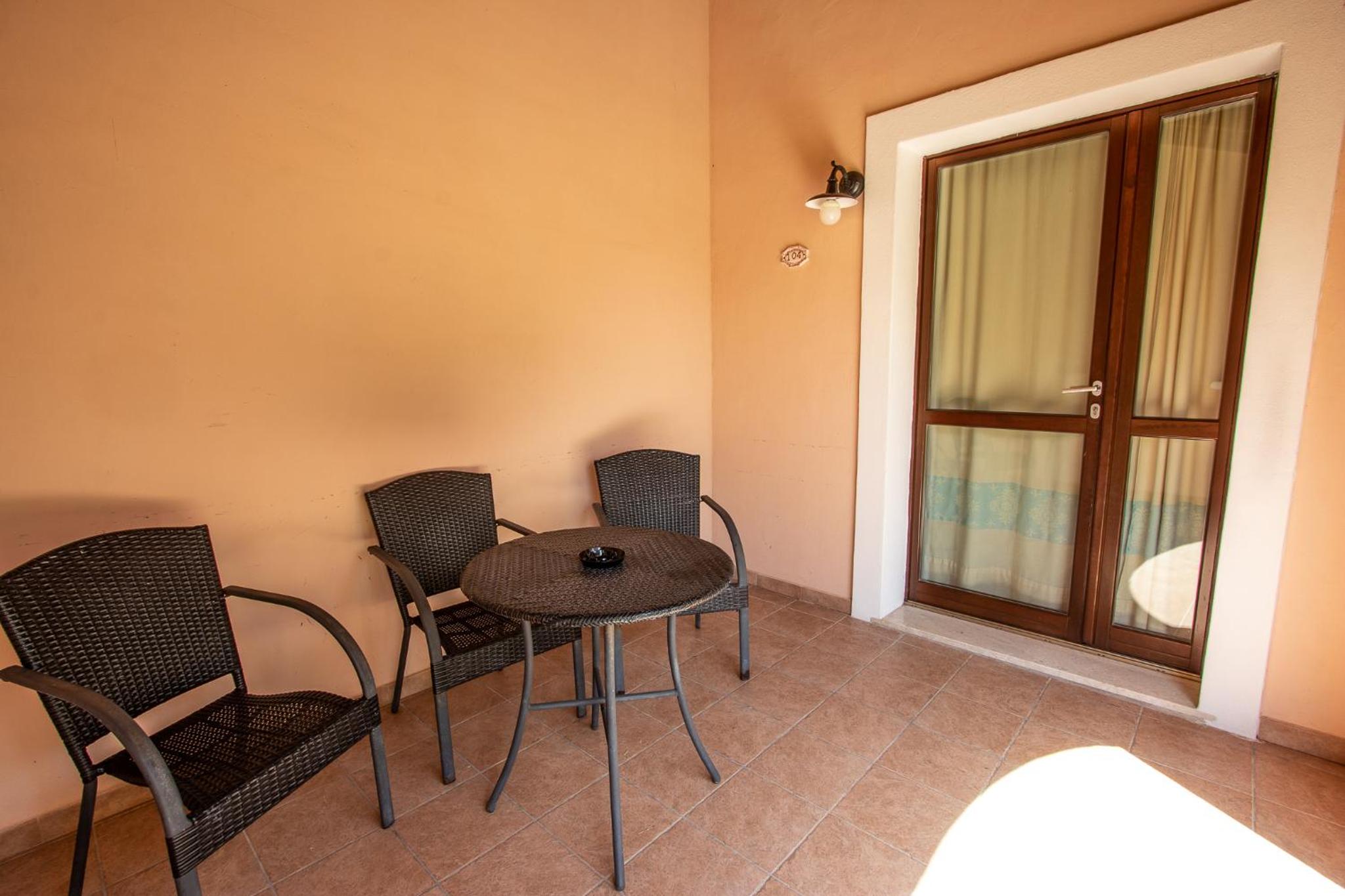 Family Quadruple Room (2 Adults + 2 Children) photo 3