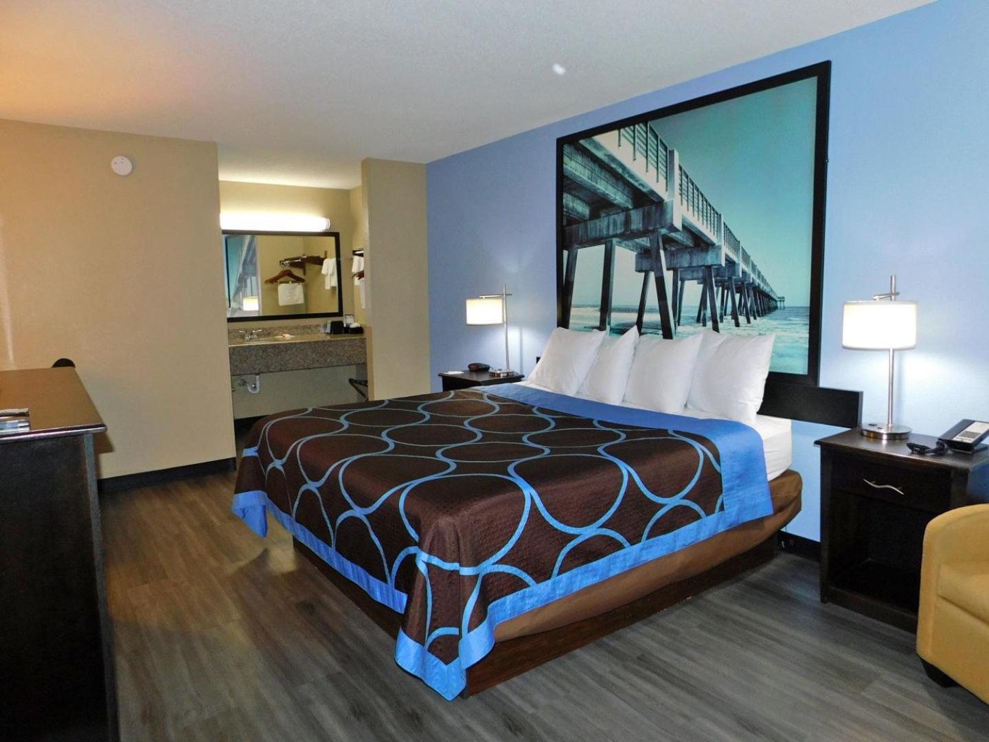 King Room - Mobility Access/Non-Smoking photo 3