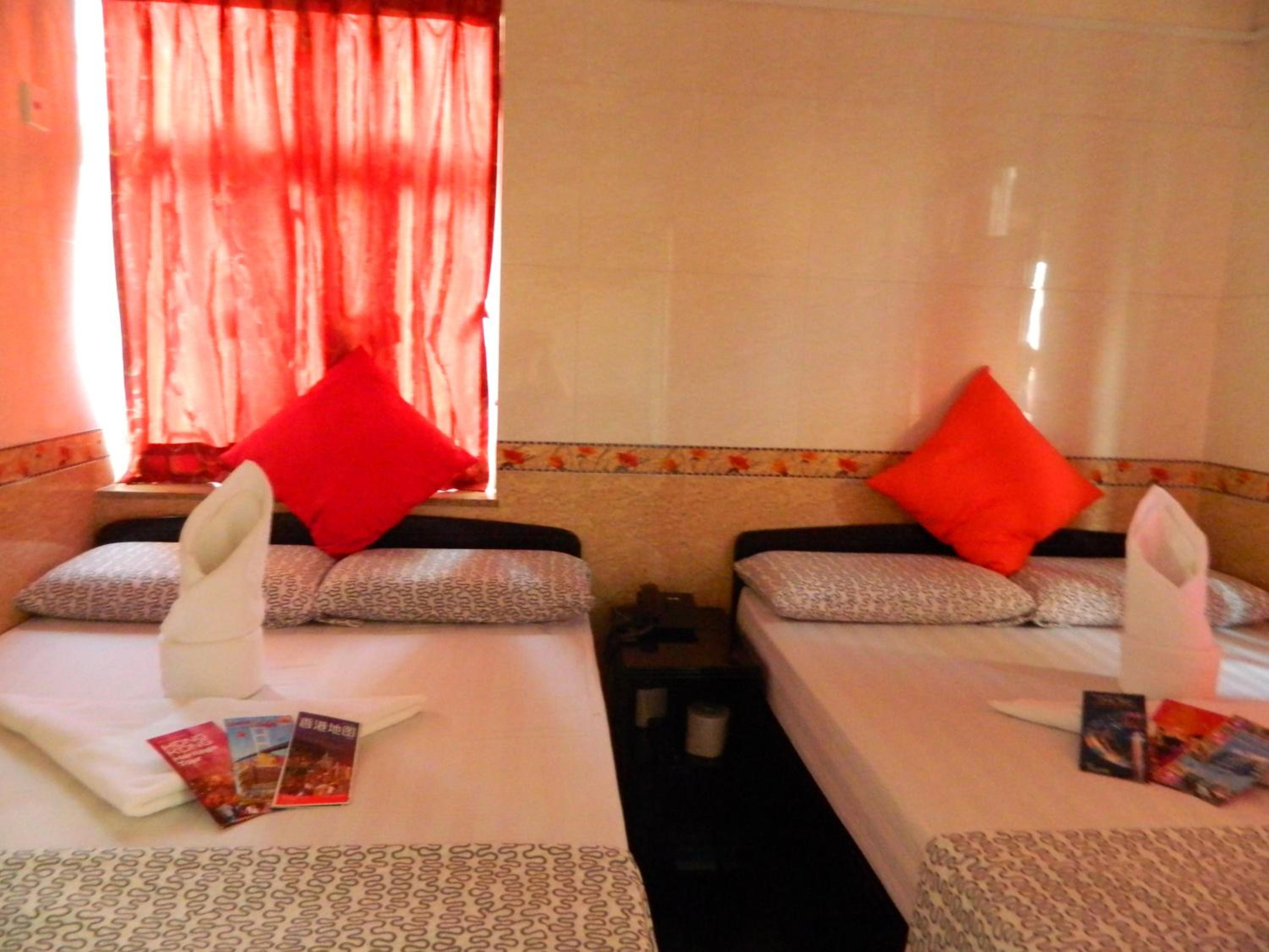 Family Room with 2 Double Beds