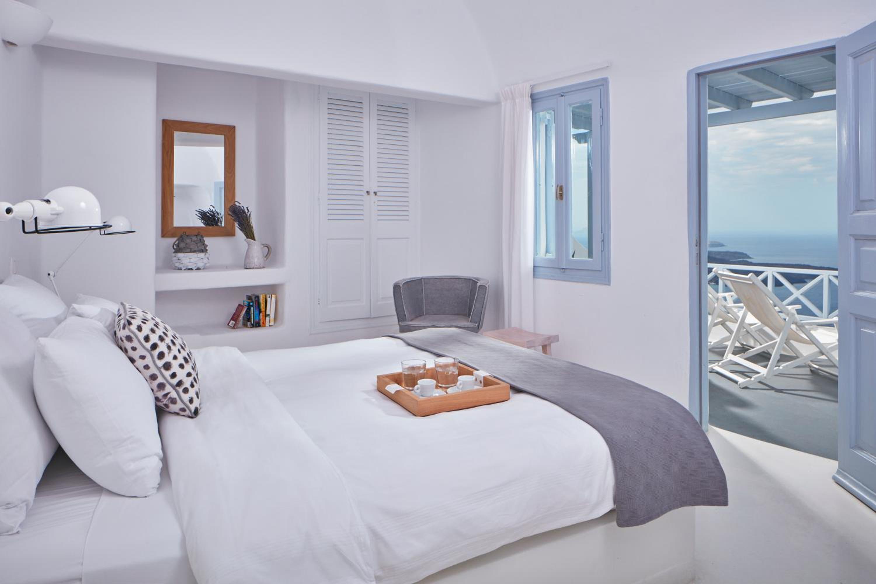 Superior Double Room with Caldera View - Photo 1