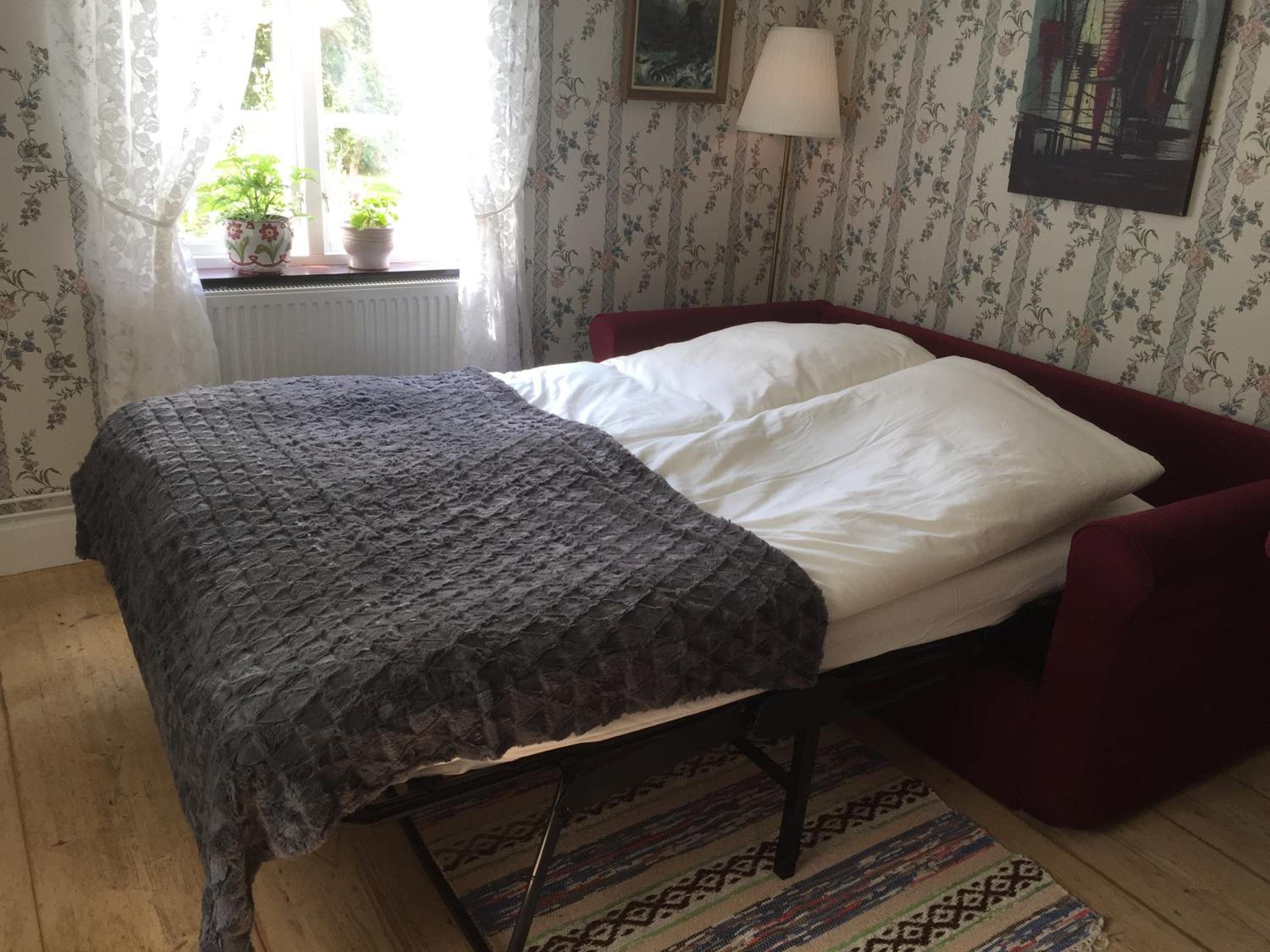 One-Bedroom House photo 1