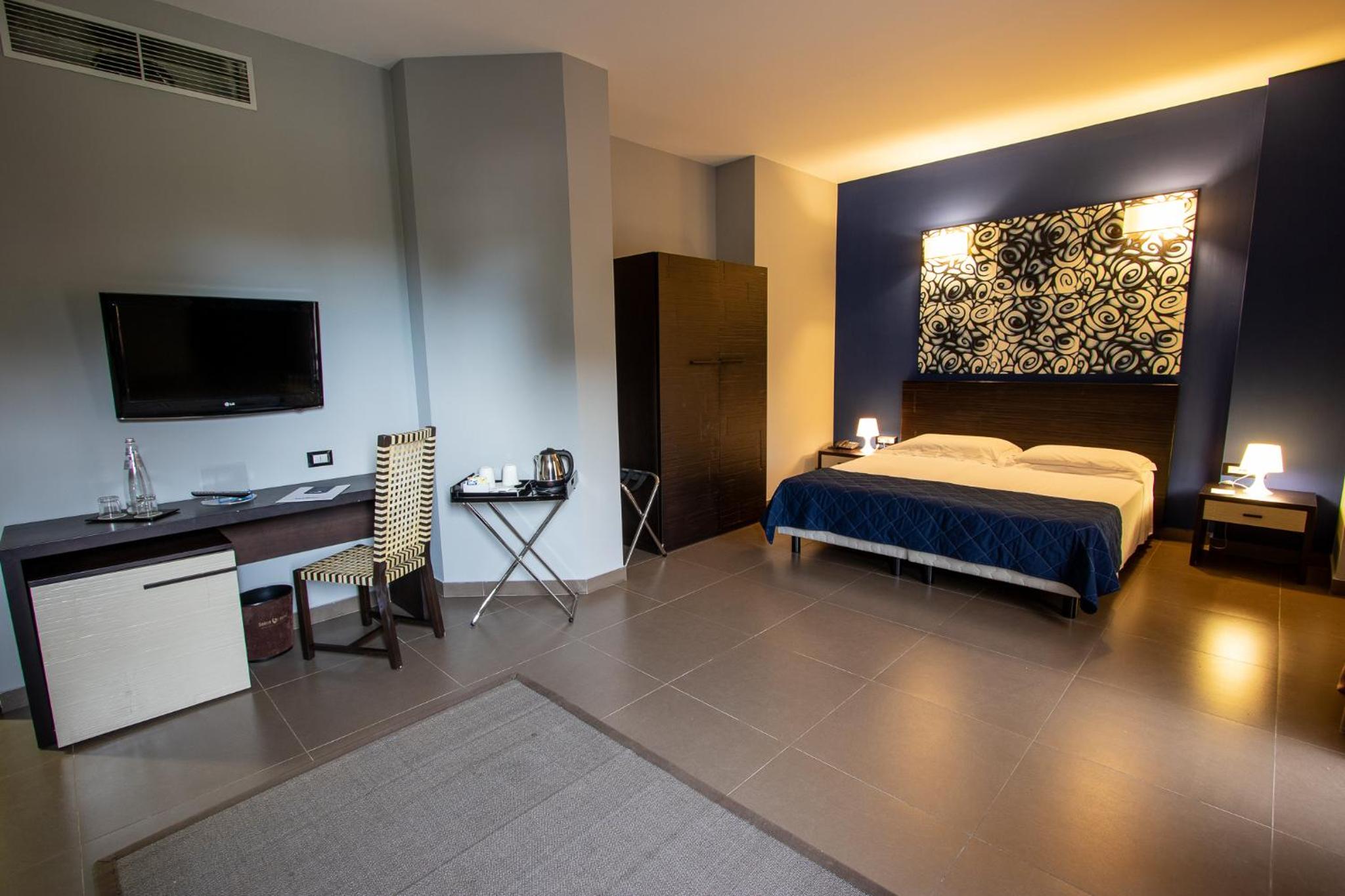Junior Suite (4 Adults) - Photo 3