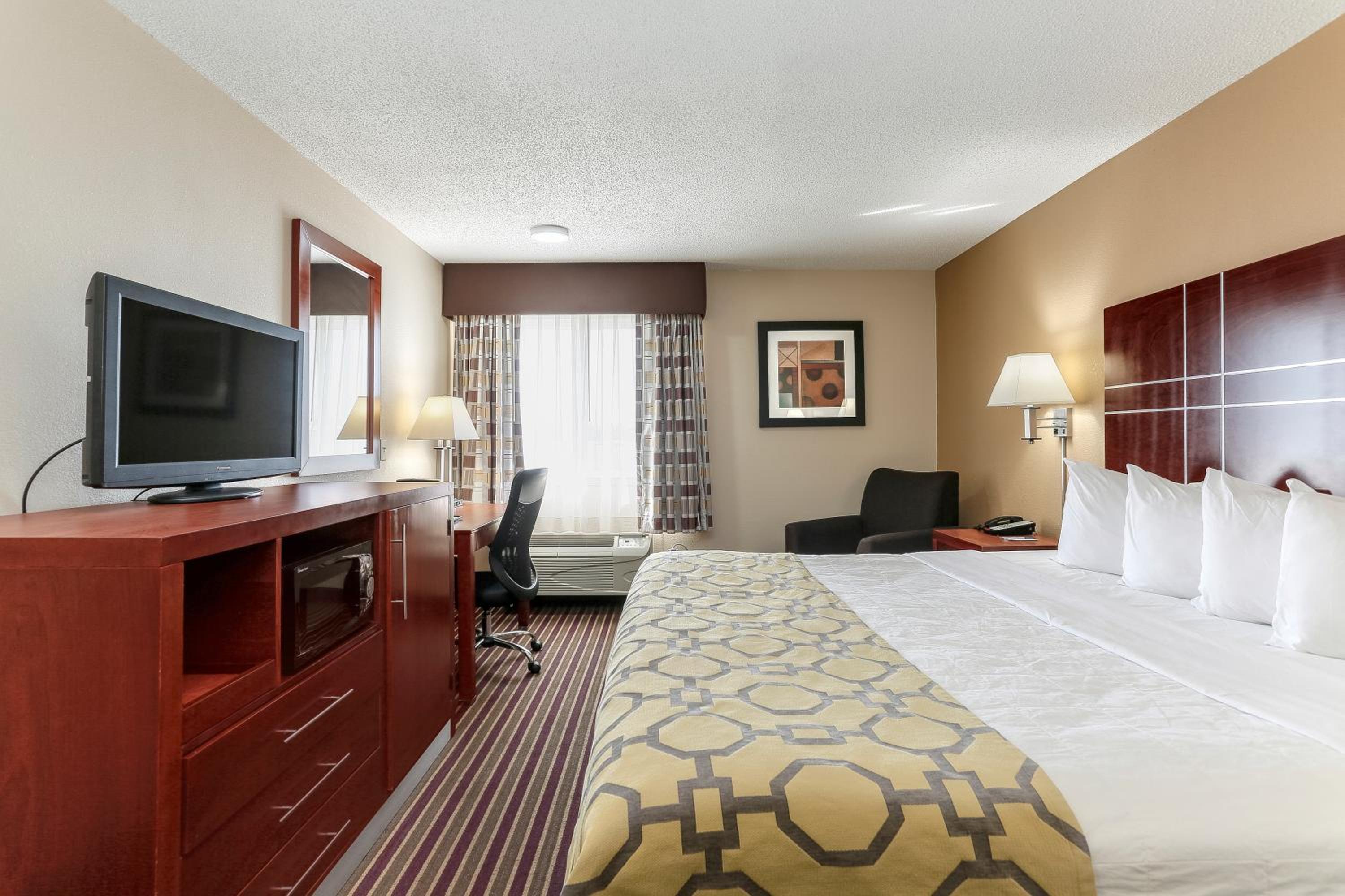 King Room - Non-Smoking - Photo 1