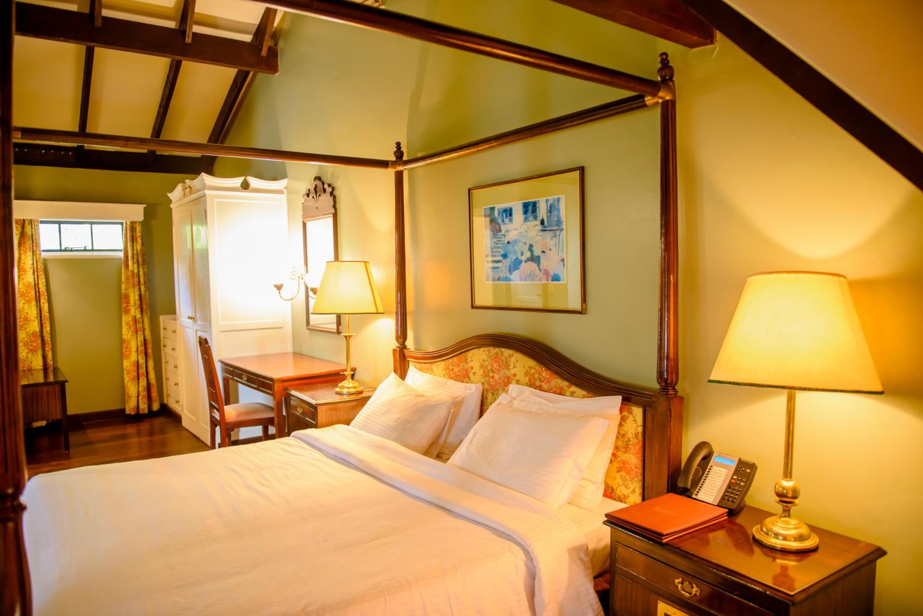 Deluxe Double or Twin Room