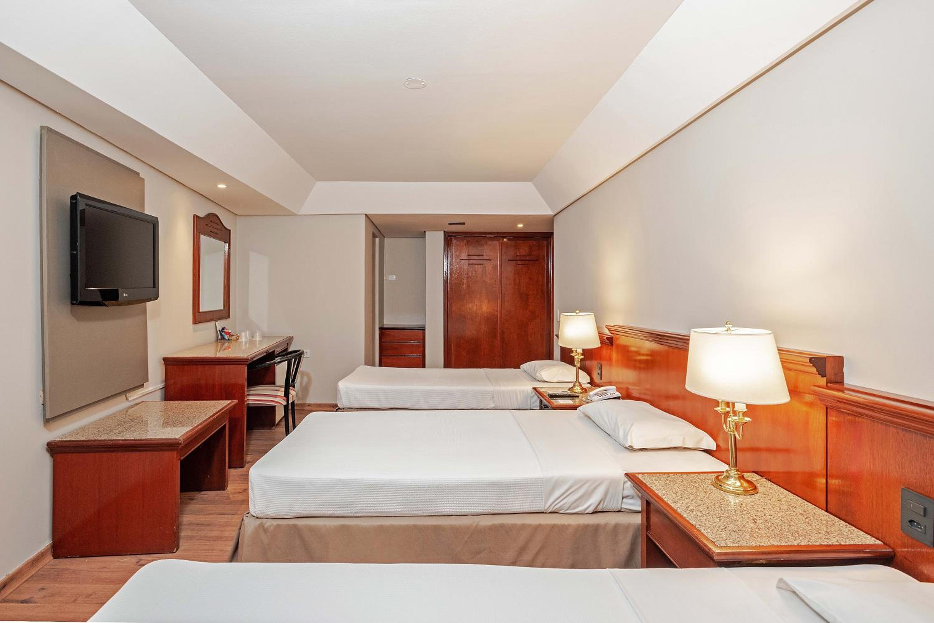 Standard Triple Room - Photo 4