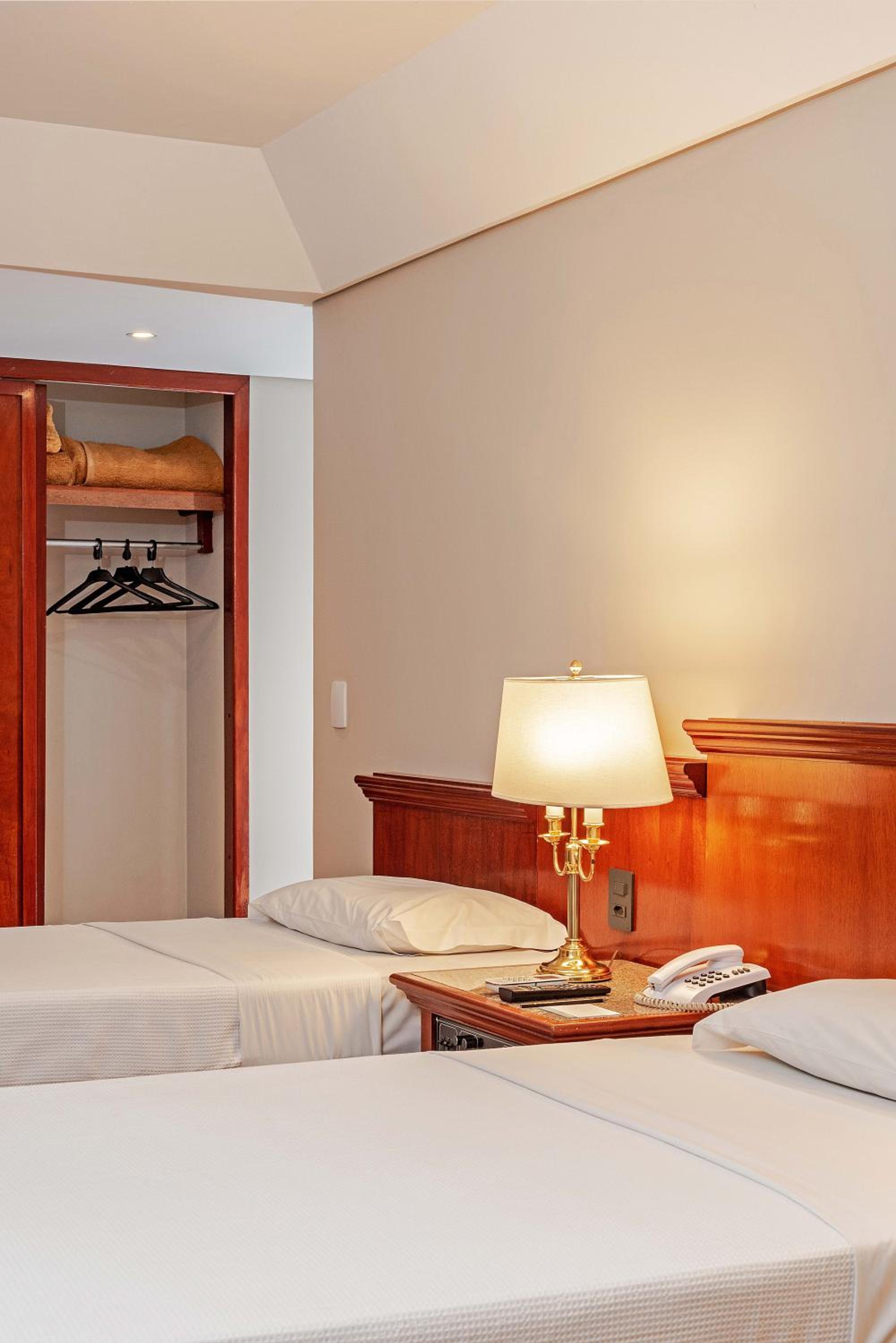 Standard Triple Room - Photo 8