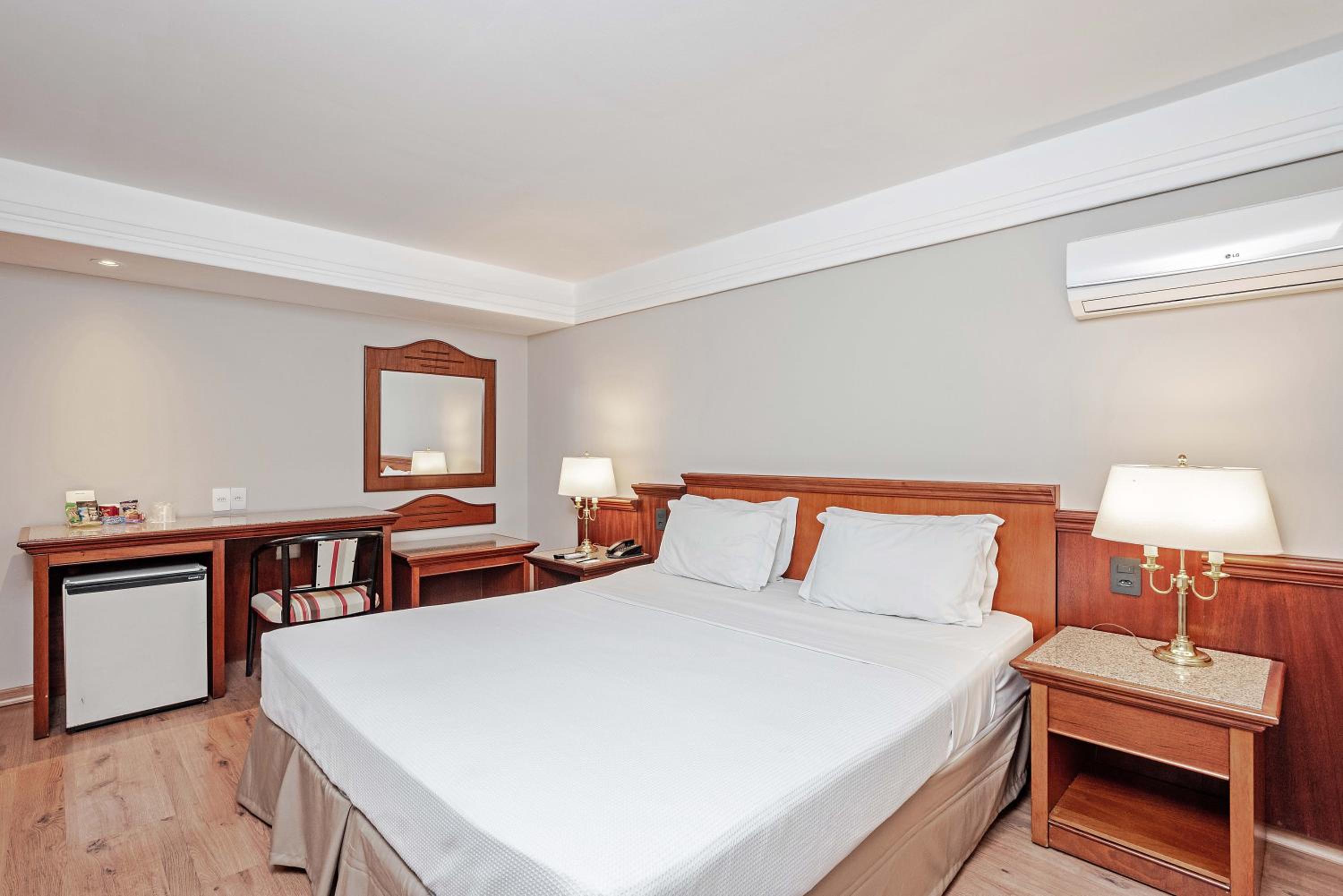 Standard Double Room - Photo 5