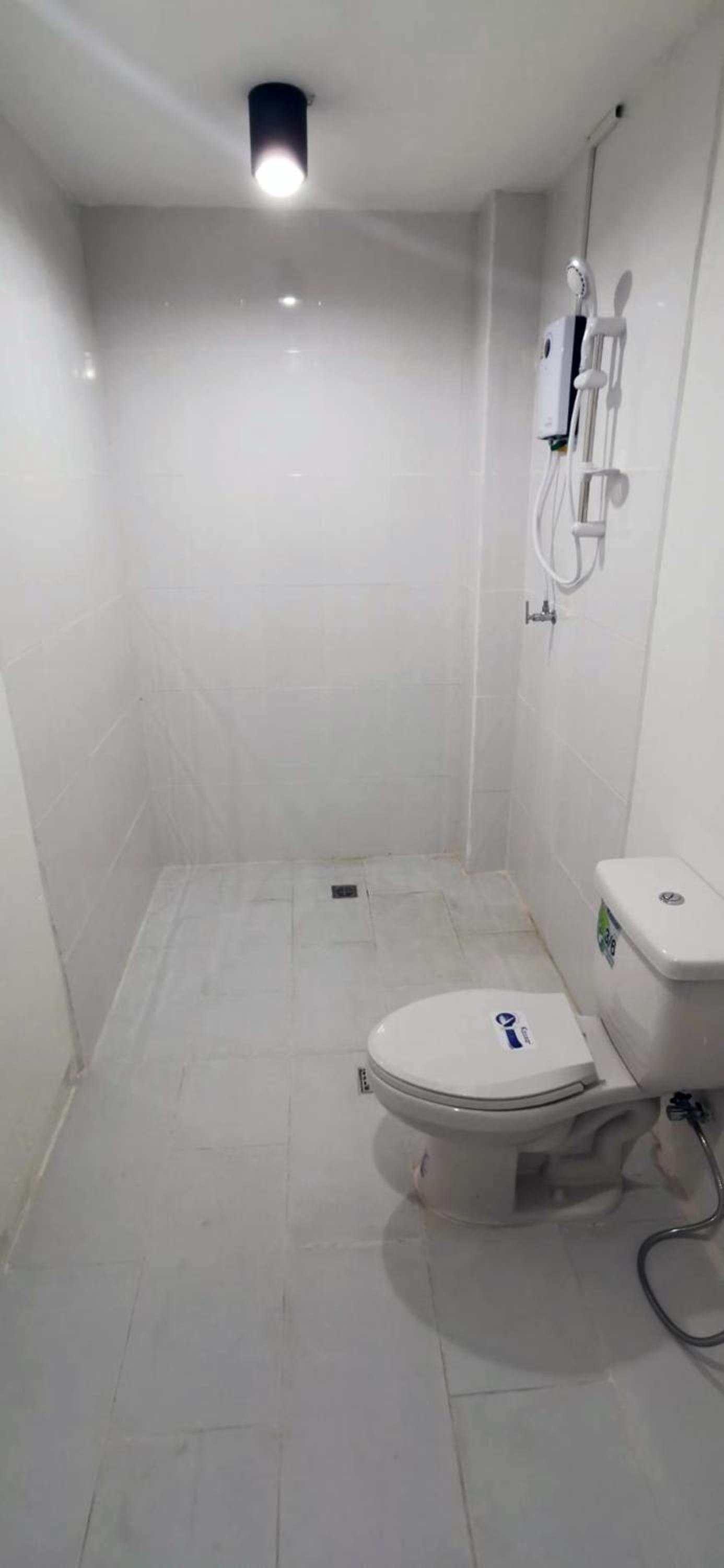 Twin Room - Photo 3