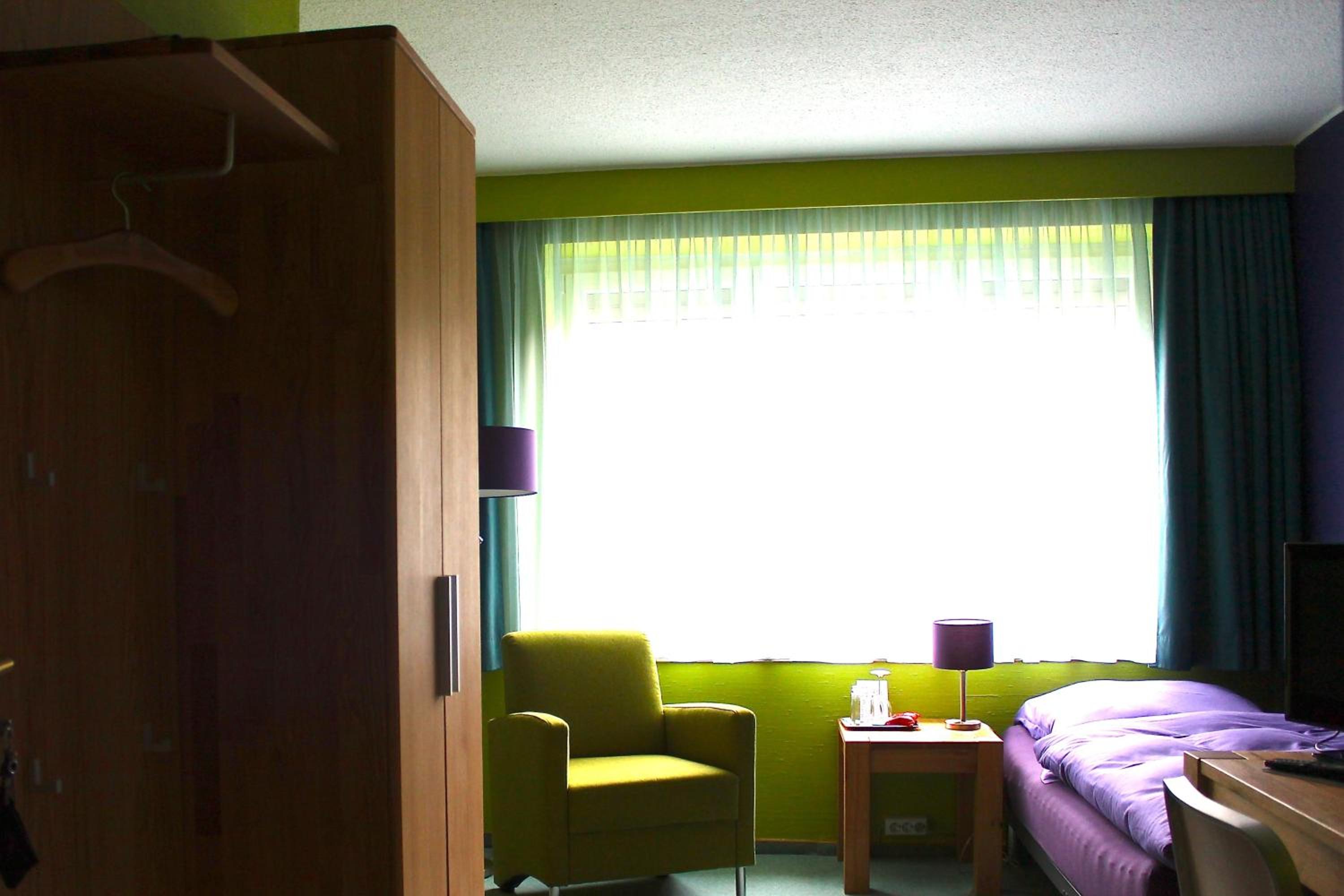 Single Room photo 2