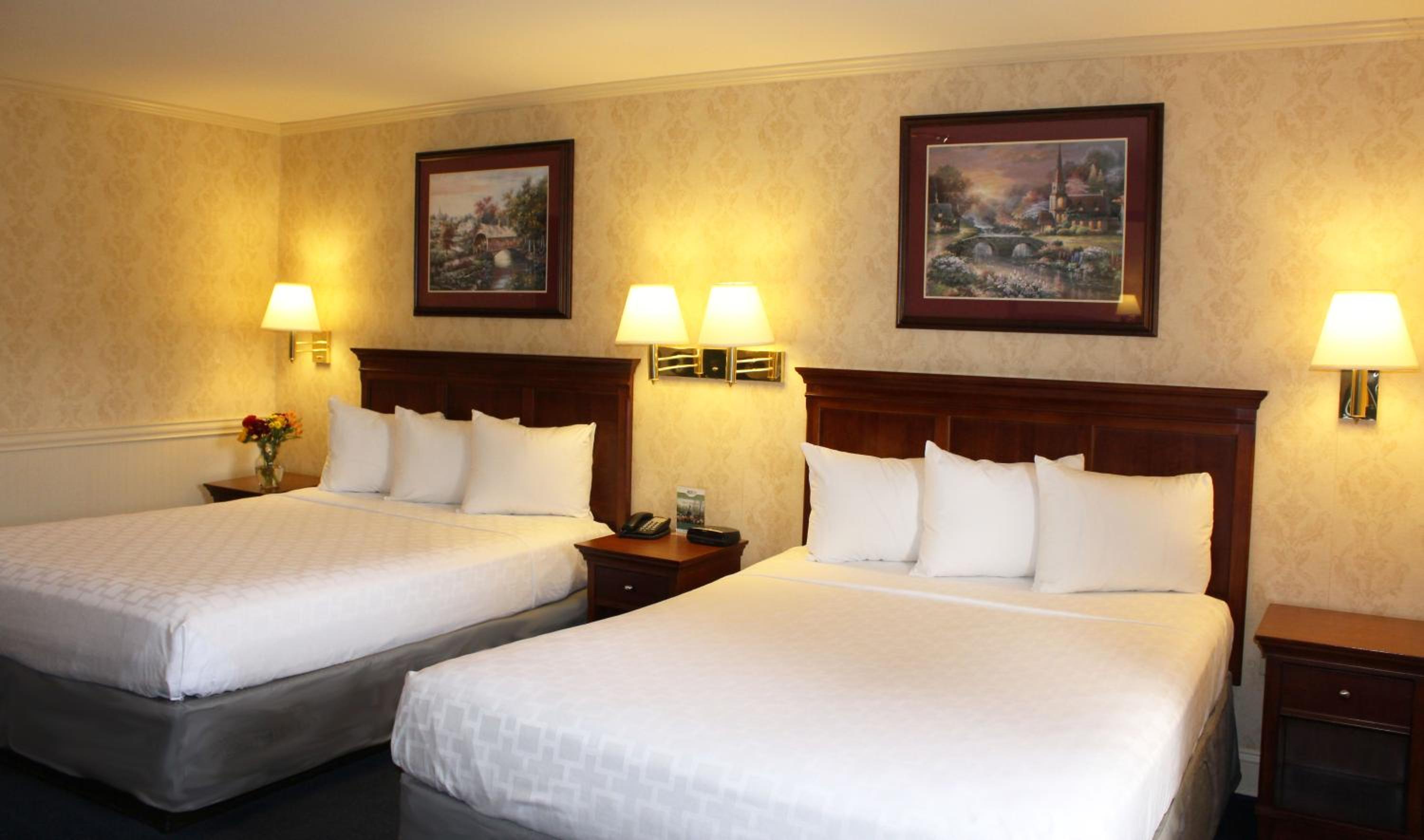 Standard Queen Room with Two Queen Beds