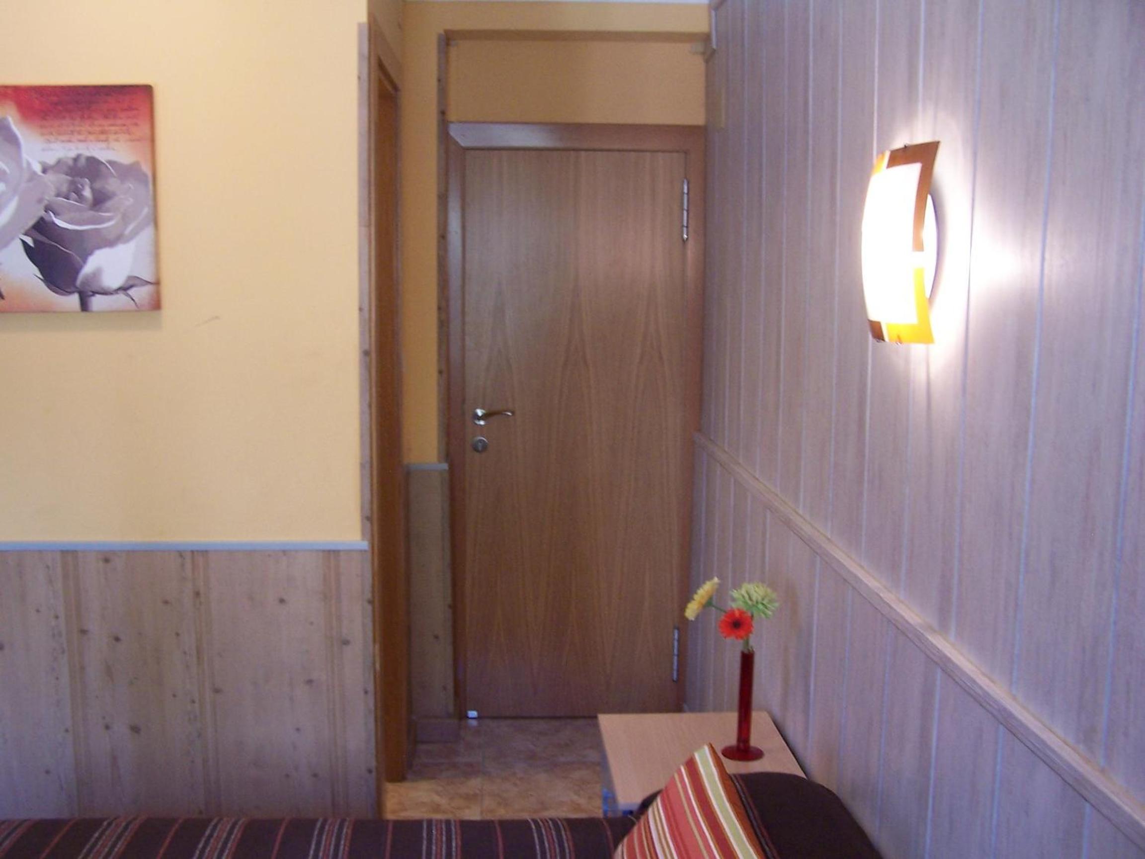 Basic Double Room - Photo 1
