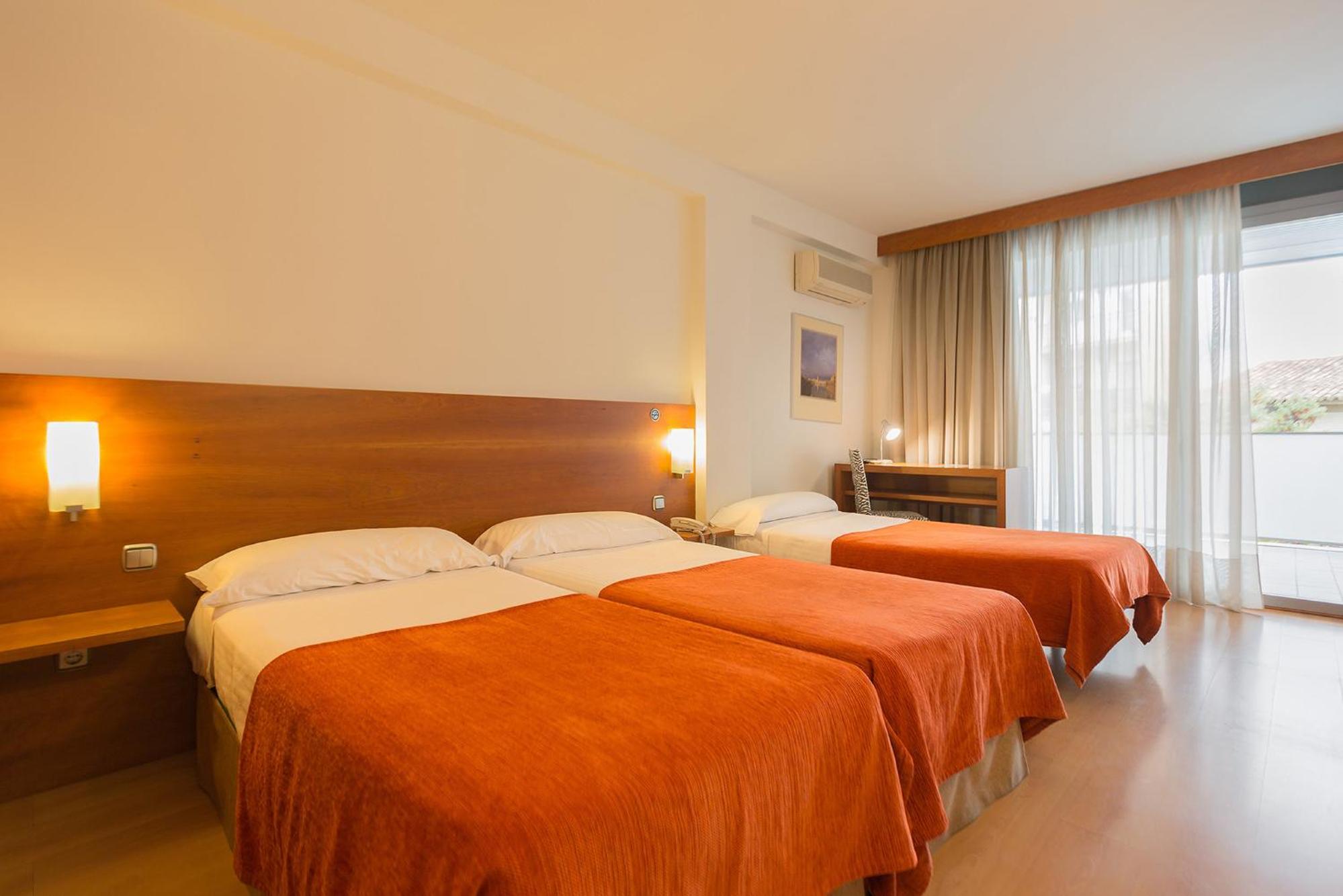 Triple Room - Photo 1