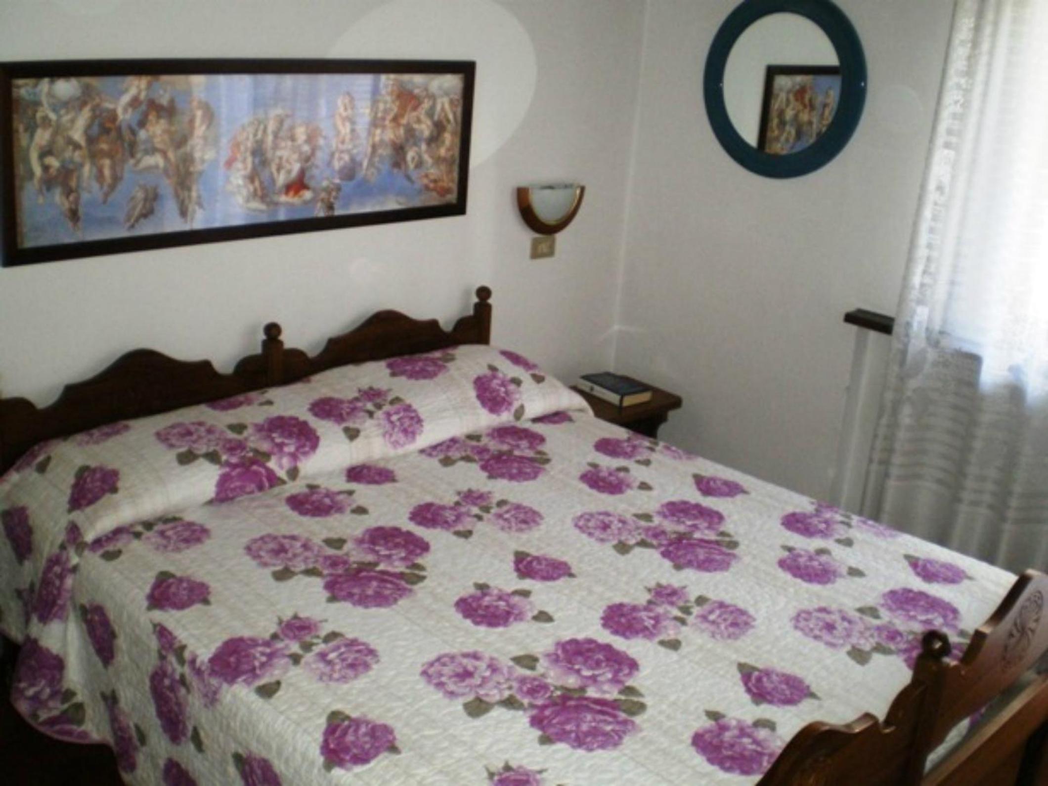 One-Bedroom Apartment with Balcony