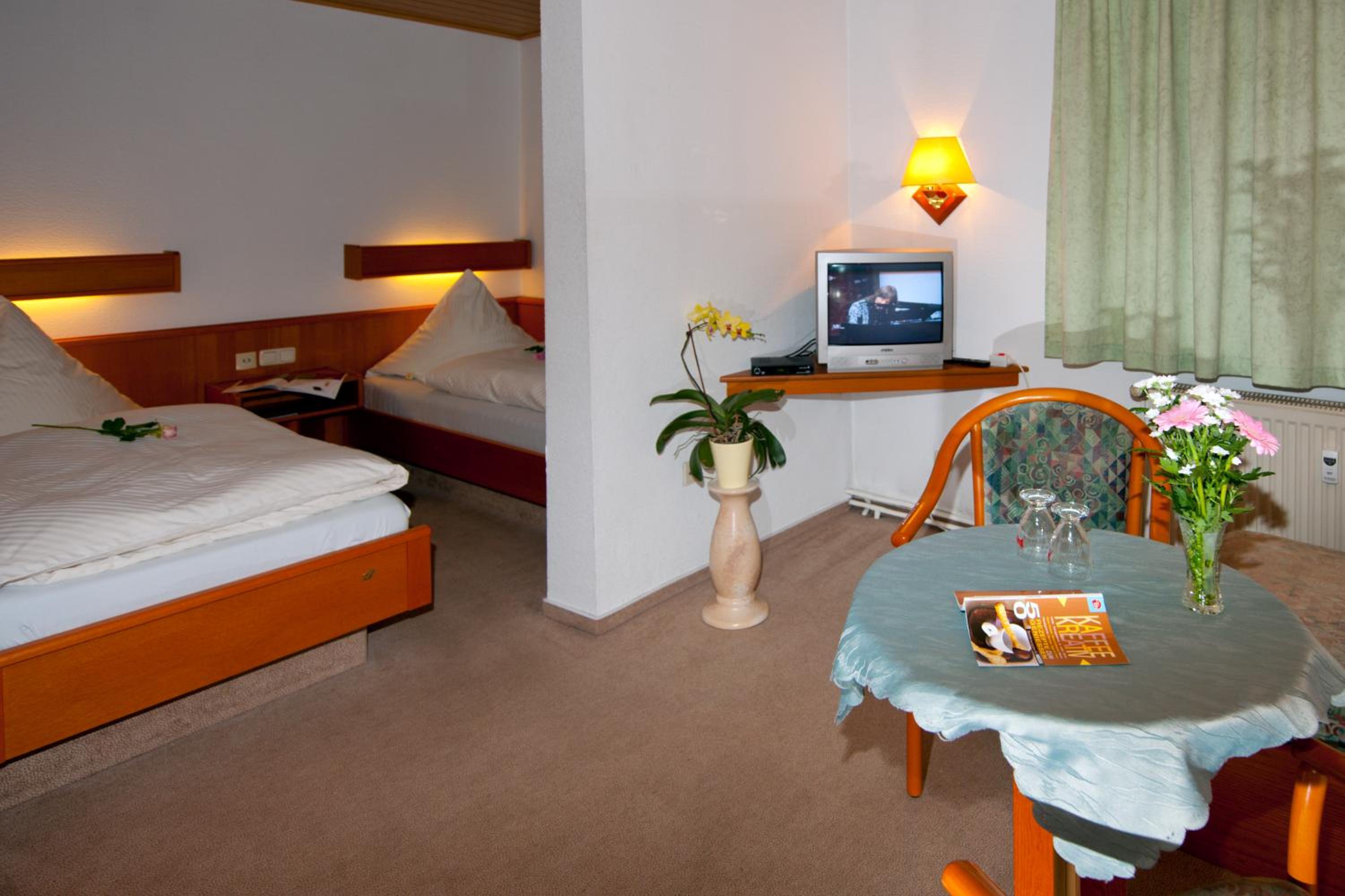 Standard Twin Room photo 1