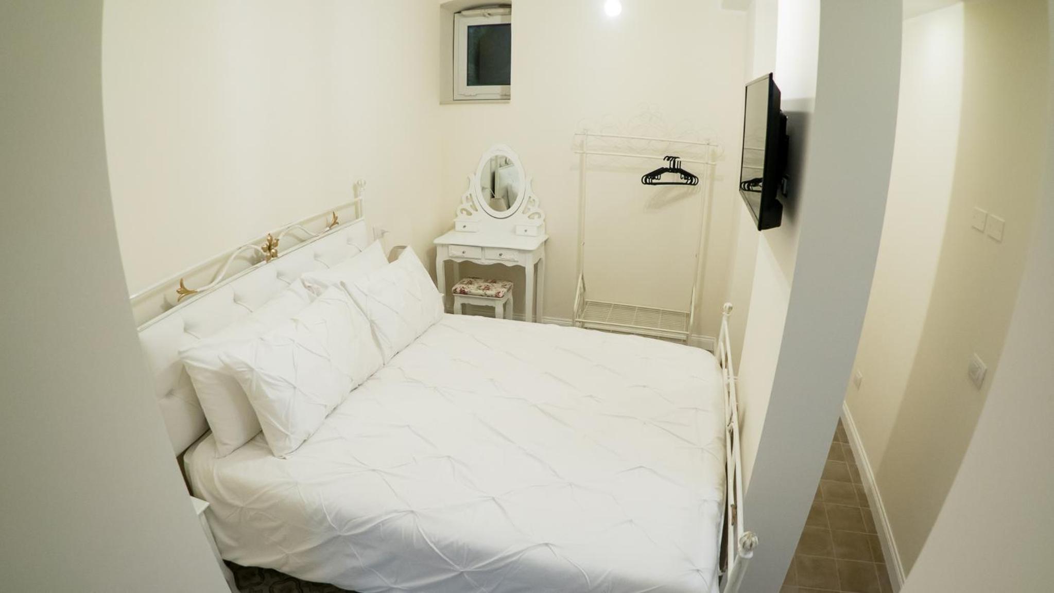 Apartment - Photo 49