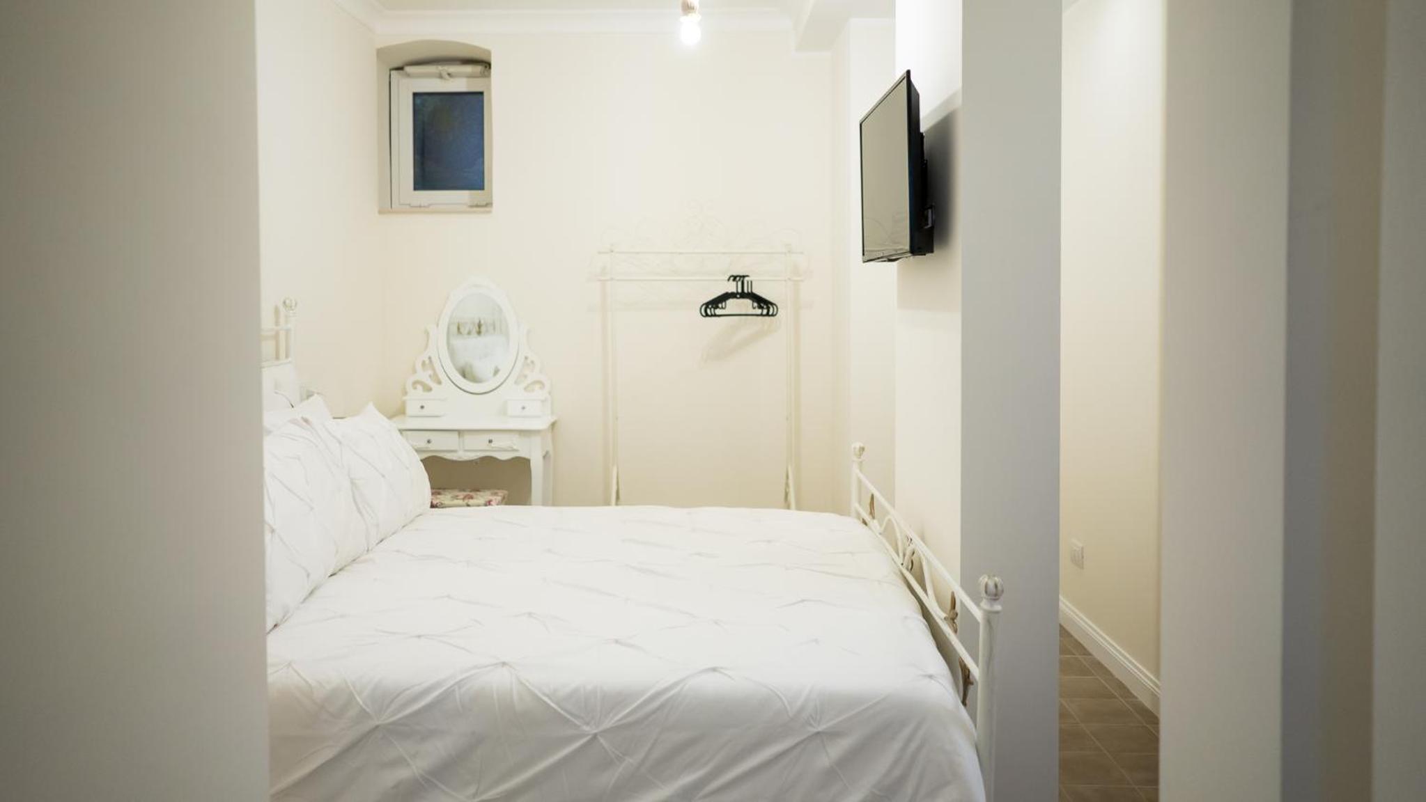 Apartment - Photo 22