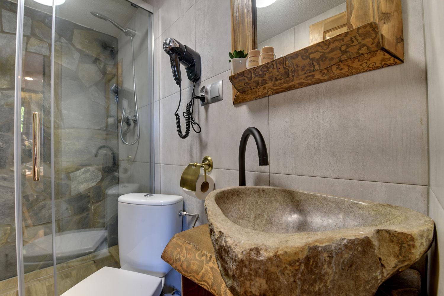 Triple Room - Photo 5