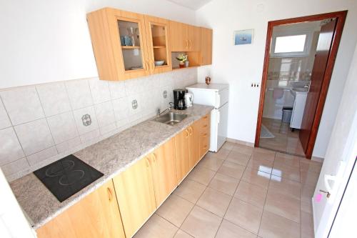 Apartment 4