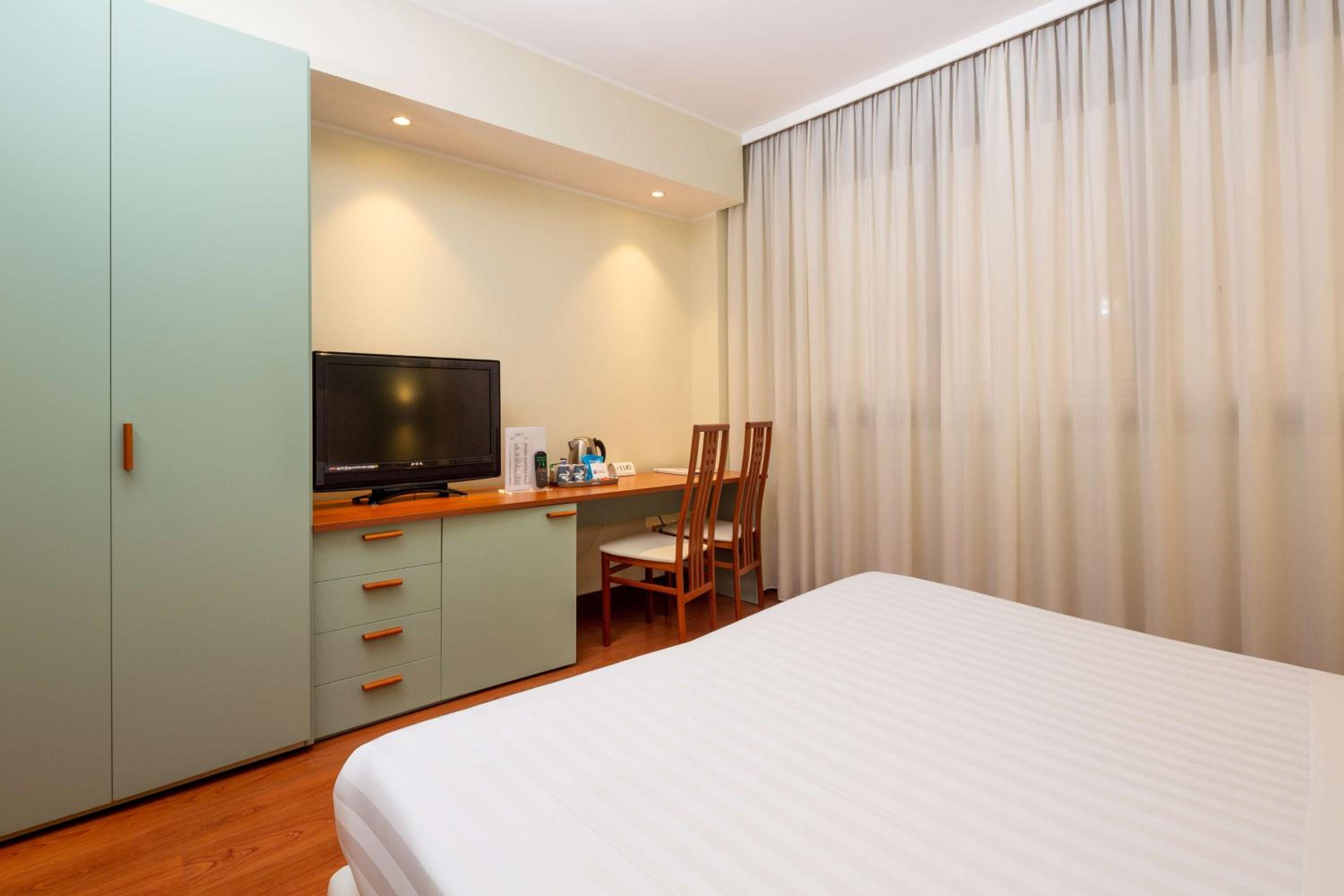 Standard Double Room - Photo 1