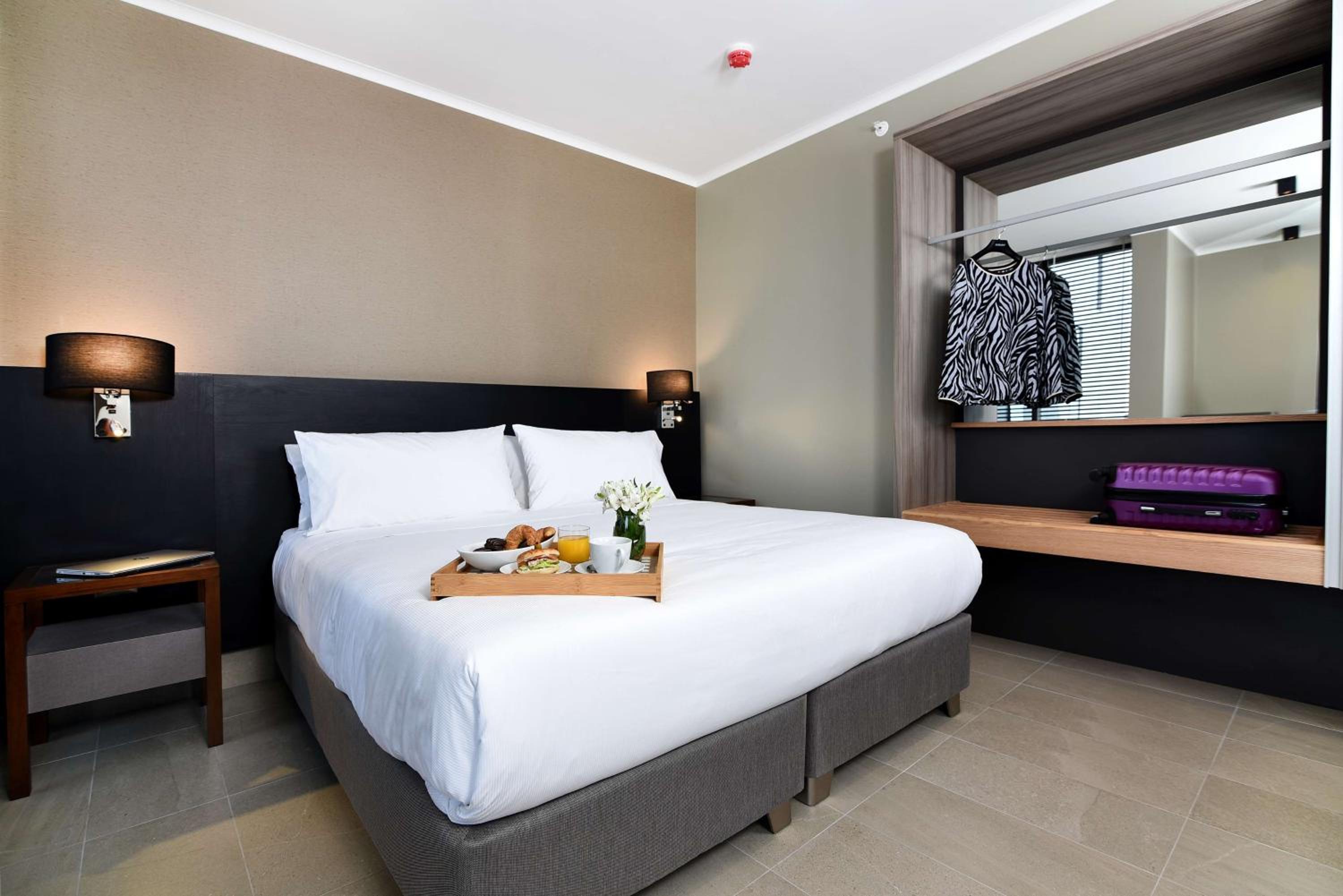 Superior King Room - Photo 1
