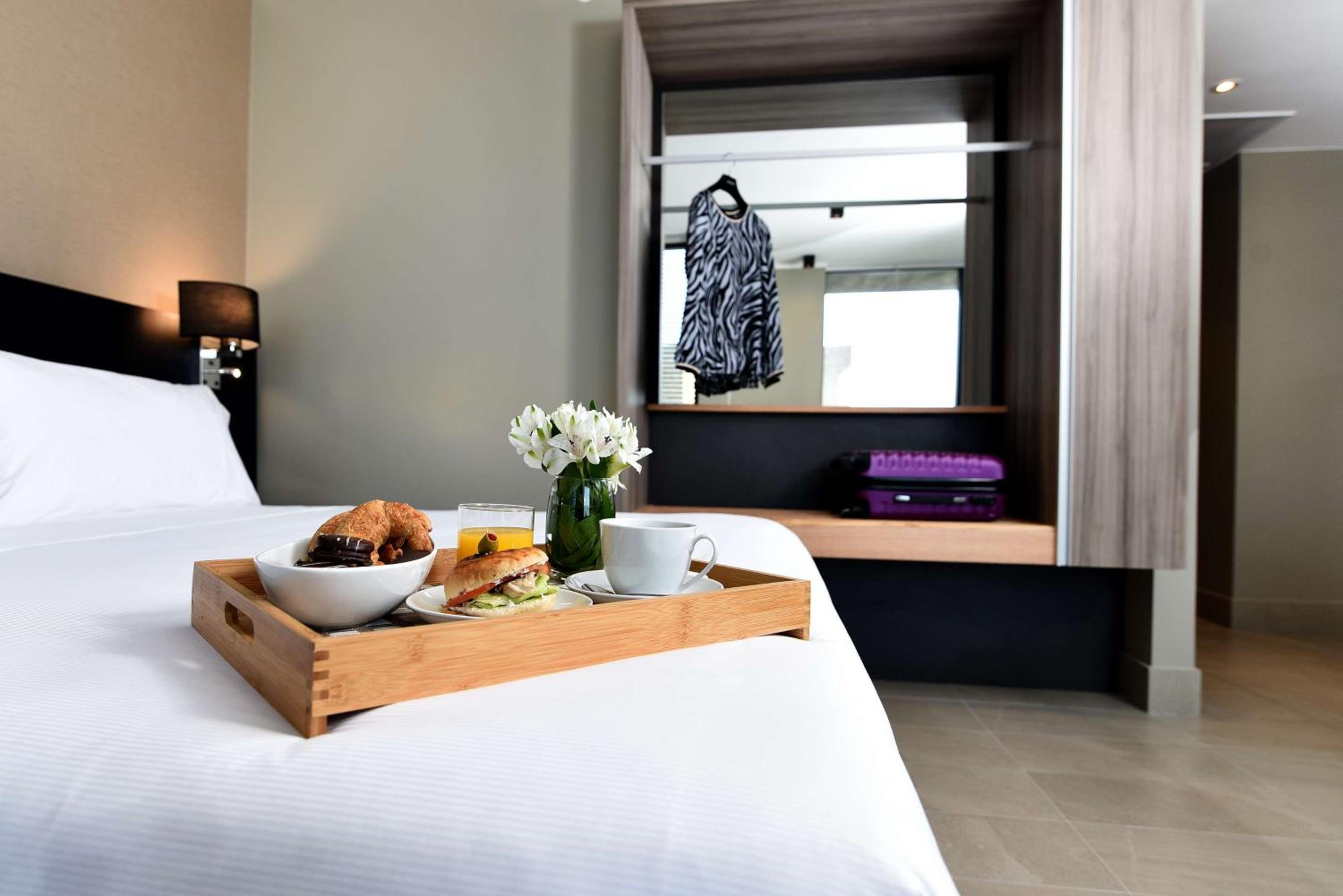 Superior King Room - Photo 6