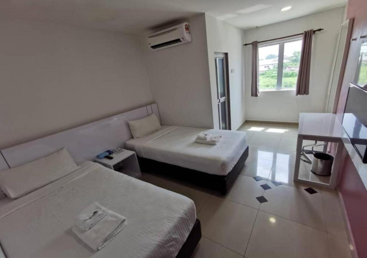 Deluxe Twin Room photo 3