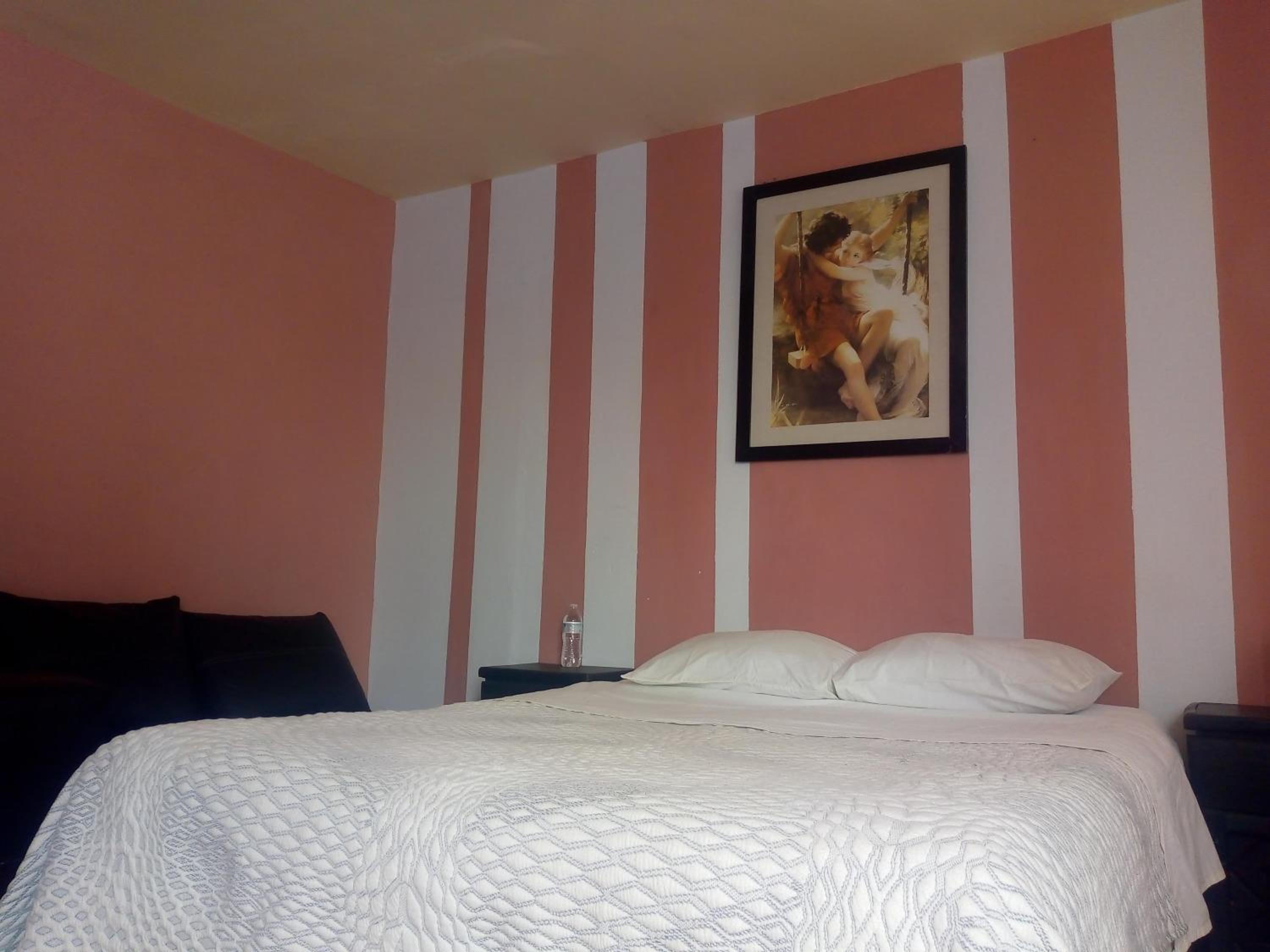 Standard Double Room - Photo 12