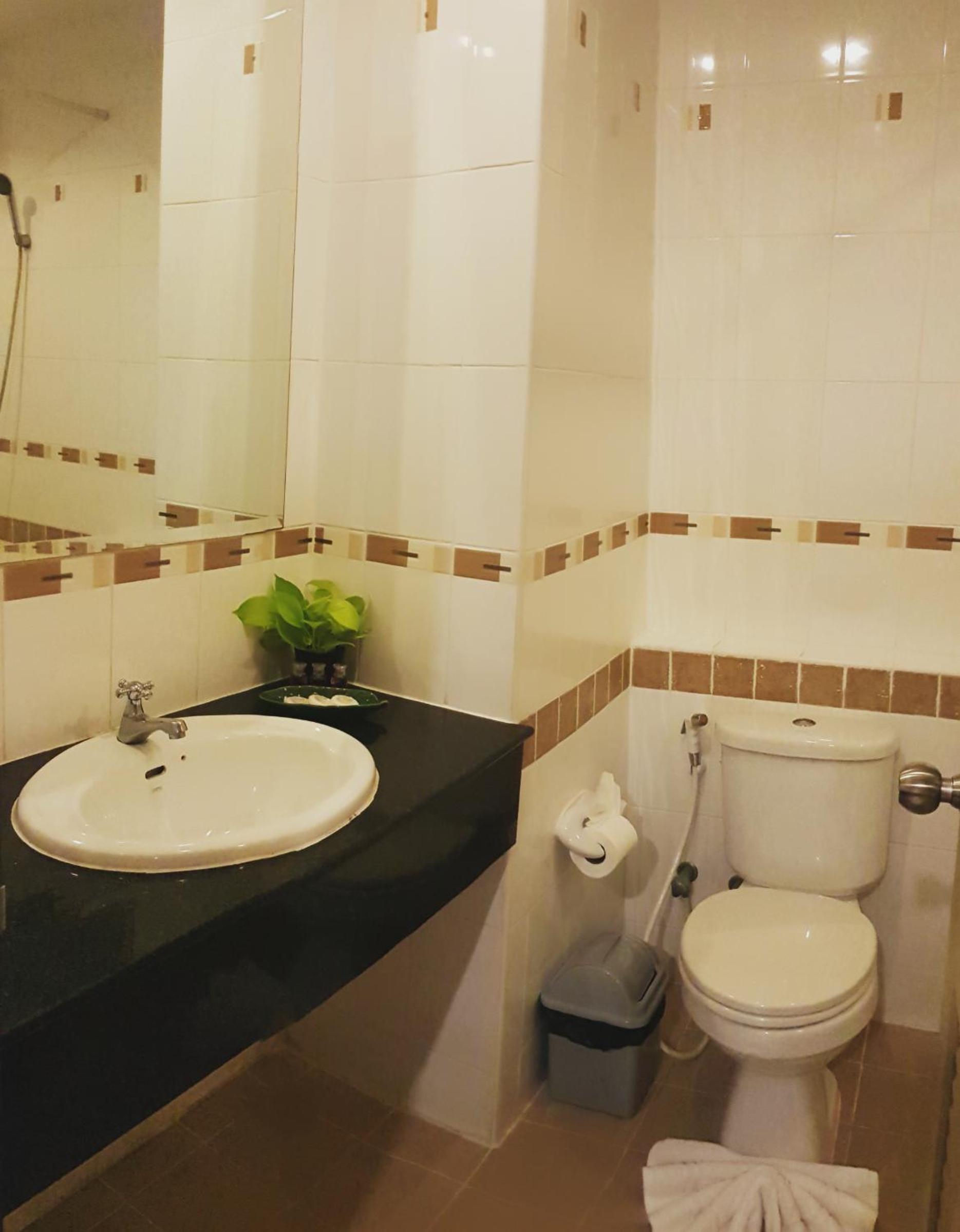 Deluxe Double Room with Balcony photo 3