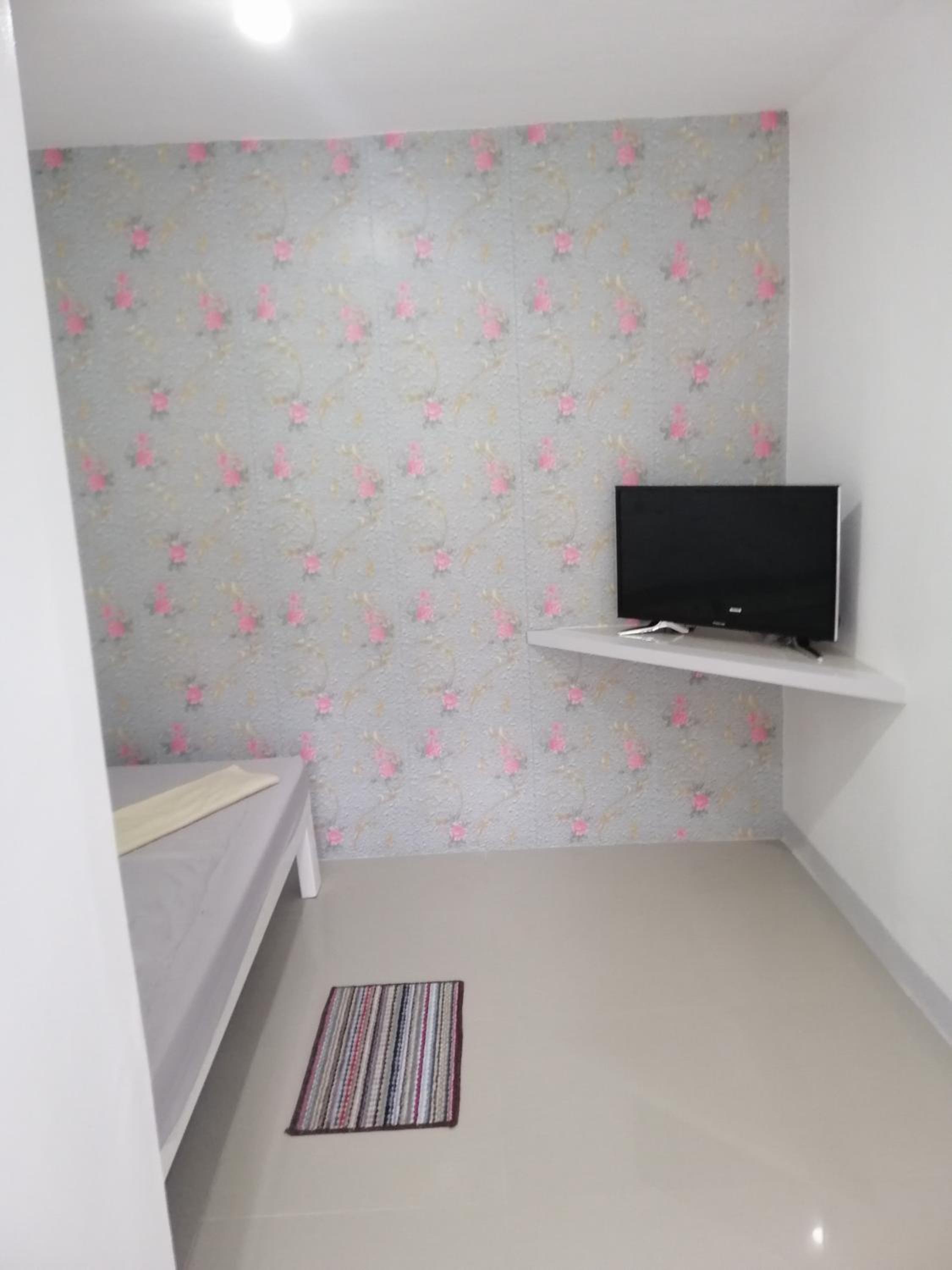 Economy Double Room photo 2