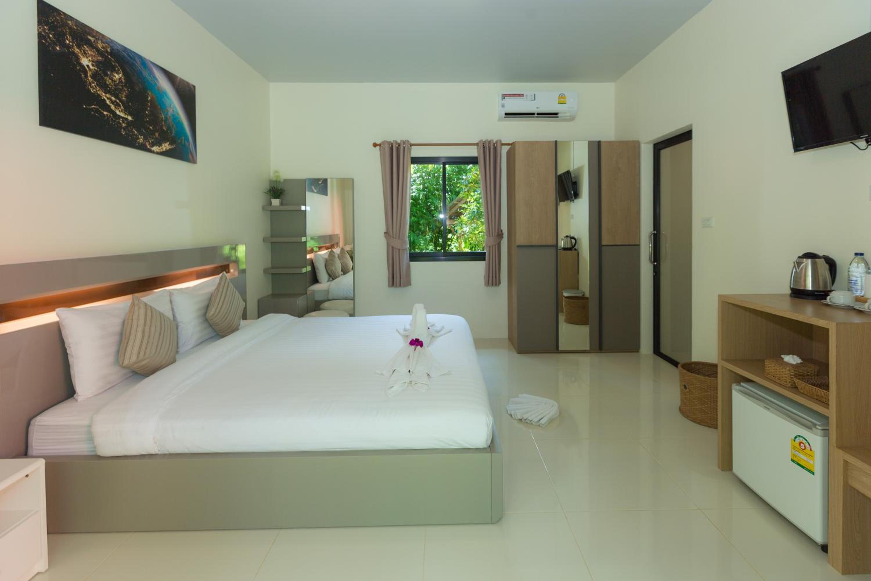 Garden Villa - King Bed - Photo 1