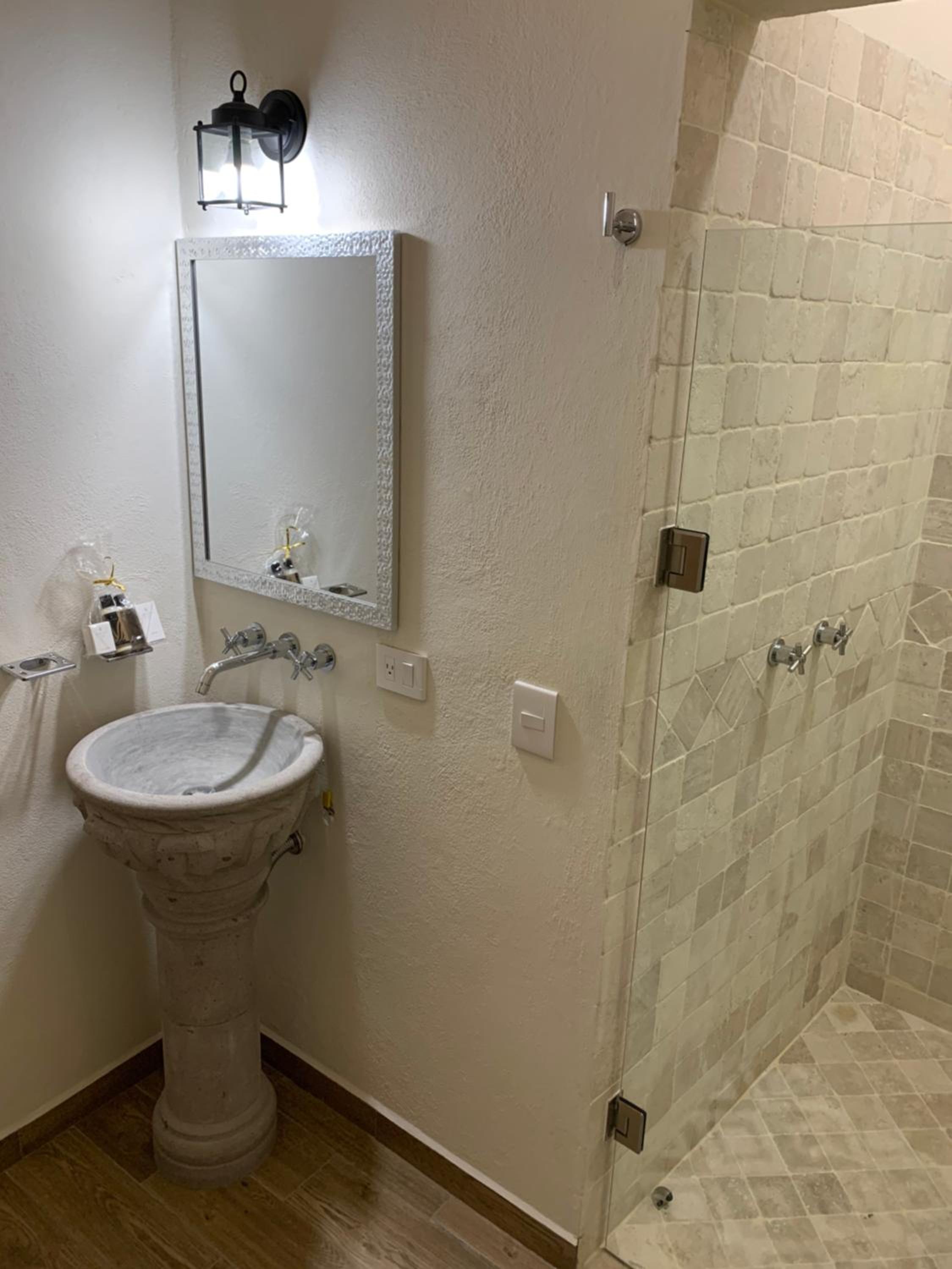 Deluxe Double Room - Photo 28