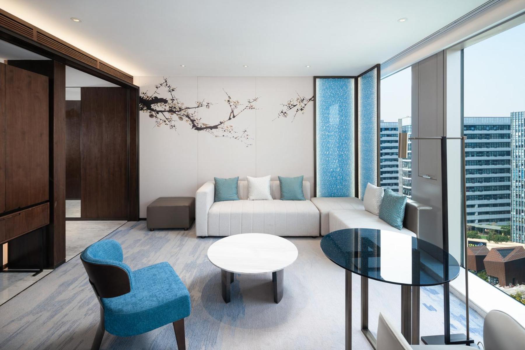 Deluxe Suite - Photo 4