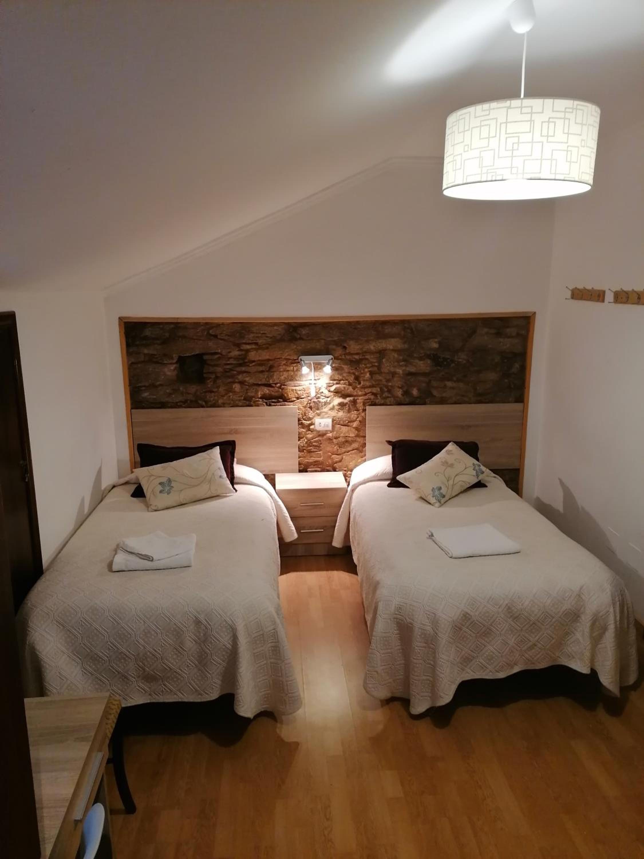 Habitación Doble con Baño Privado