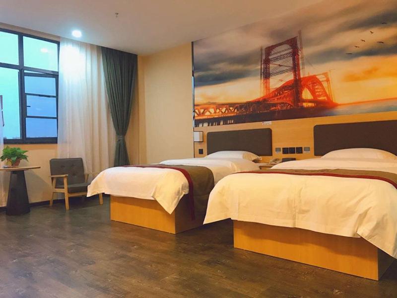 Deluxe Twin Room photo 2