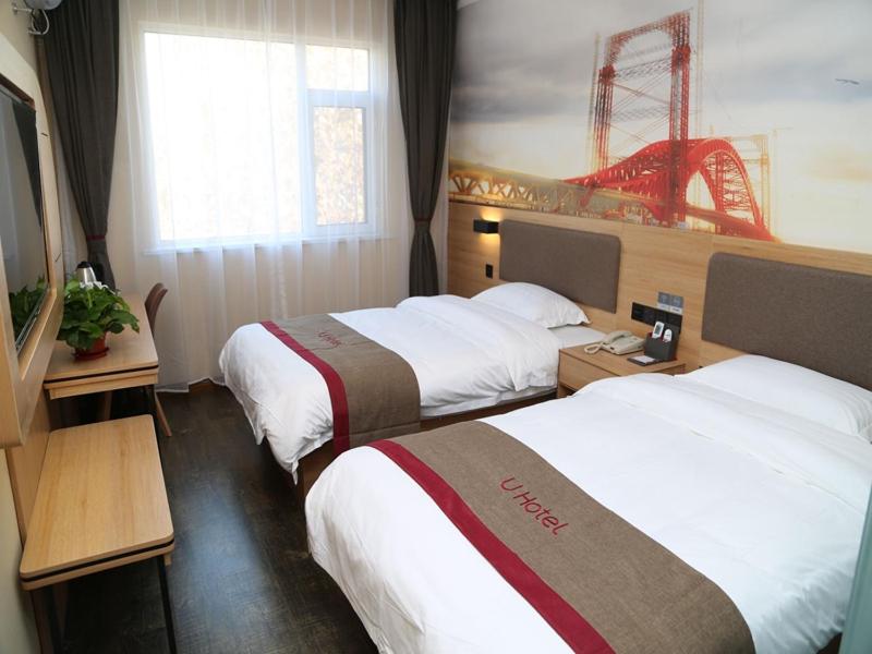 Deluxe Twin Room photo 2