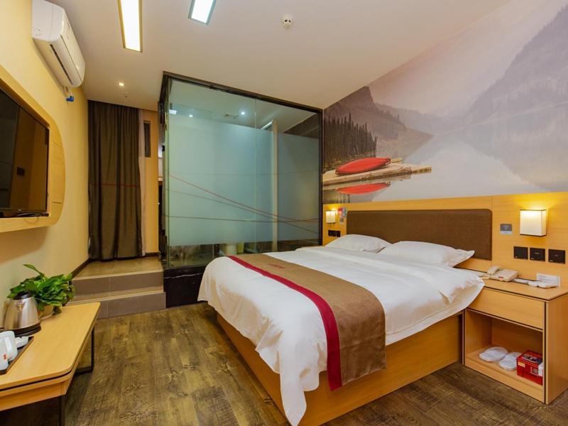 Superior King Room