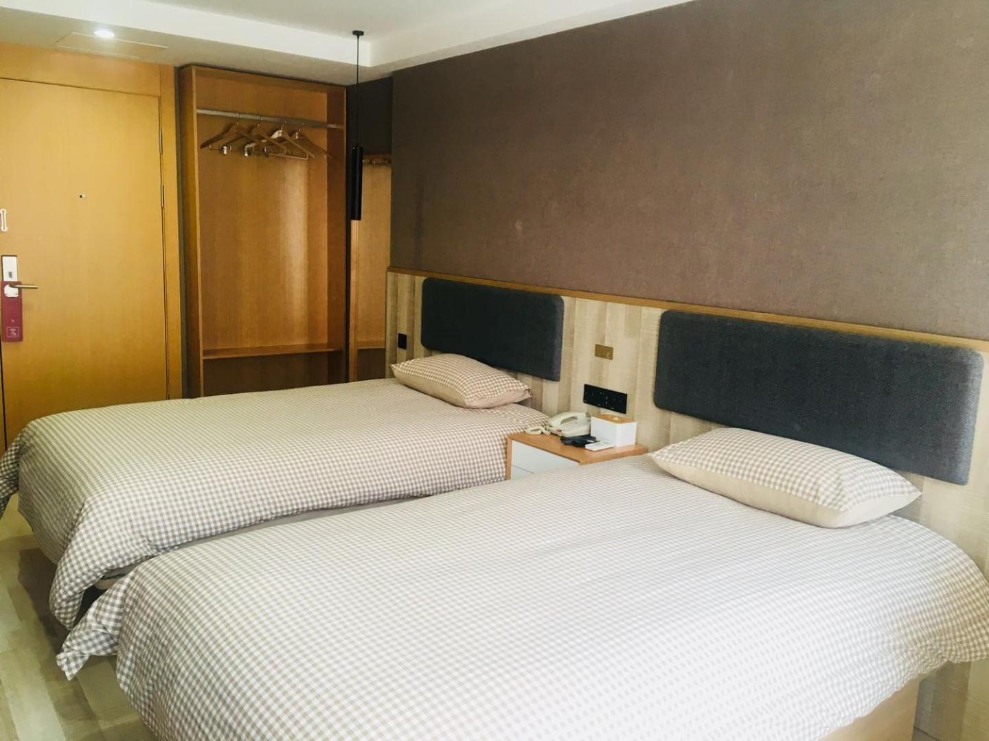 Standard Twin Room photo 1