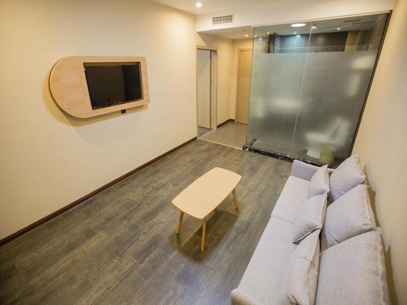 Deluxe Suite Room