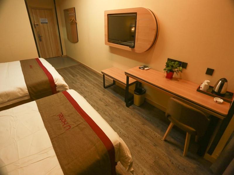 Deluxe Twin Room photo 2