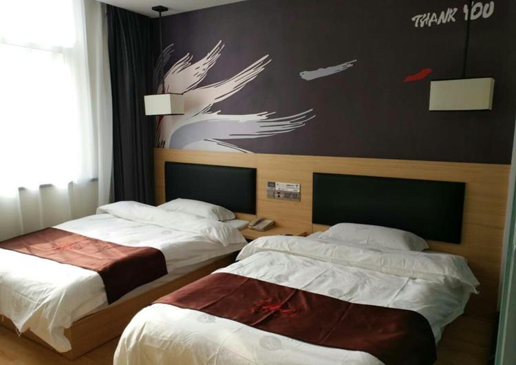 Superior Twin Room - Photo 1