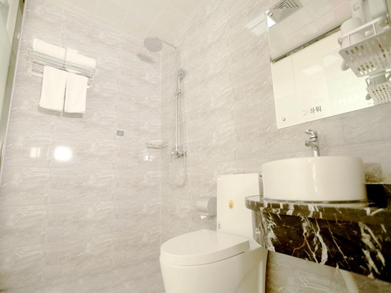 Superior Suite Room - Photo 4